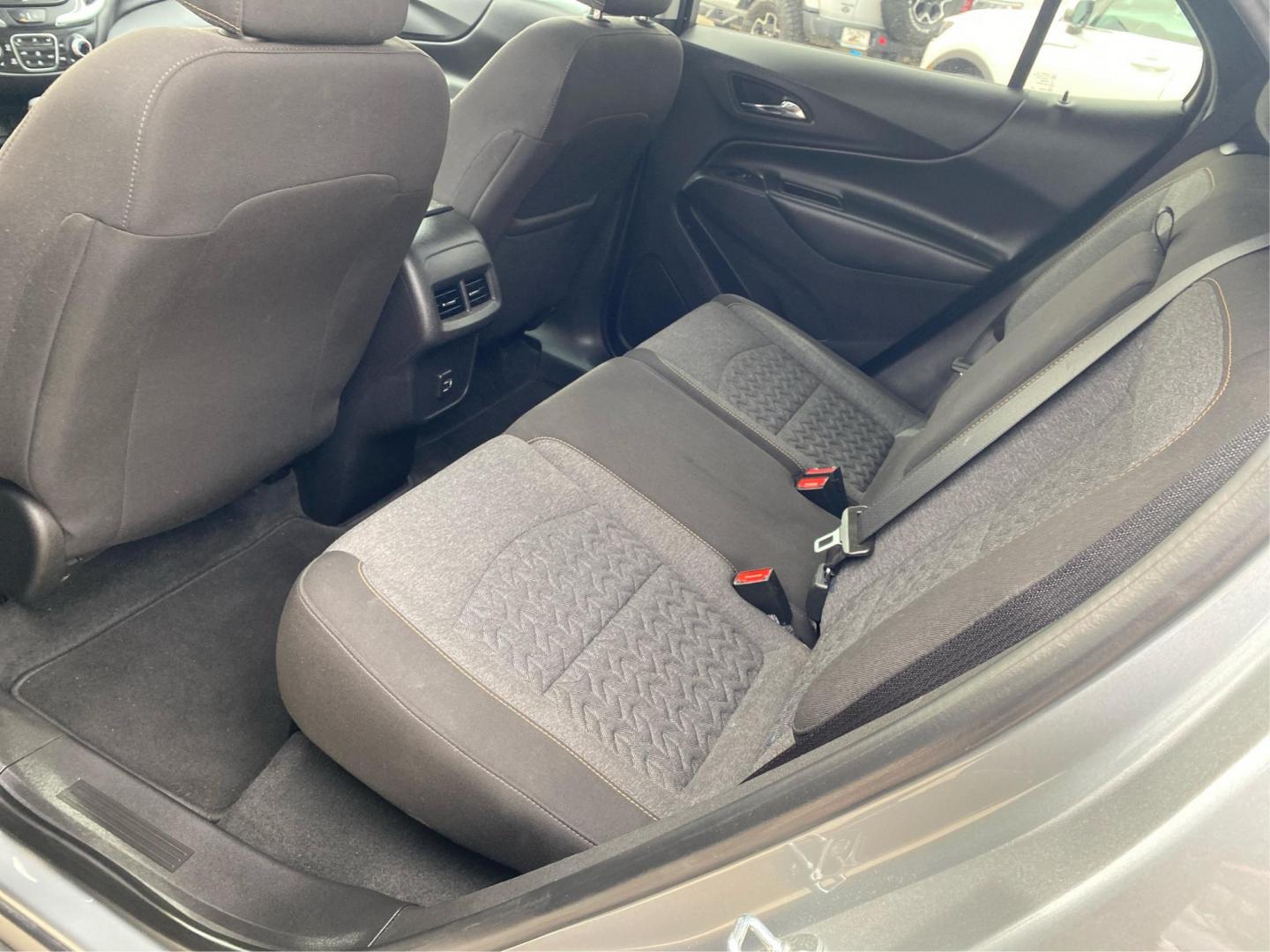 2023 GRAY CHEVROLET EQUINOX LT (3GNAXUEG3PS) with an 1.5L engine, Automatic transmission, located at 908 SE 14th Street, Des Moines, IA, 50317, (515) 281-0330, 41.580303, -93.597046 - Photo#9