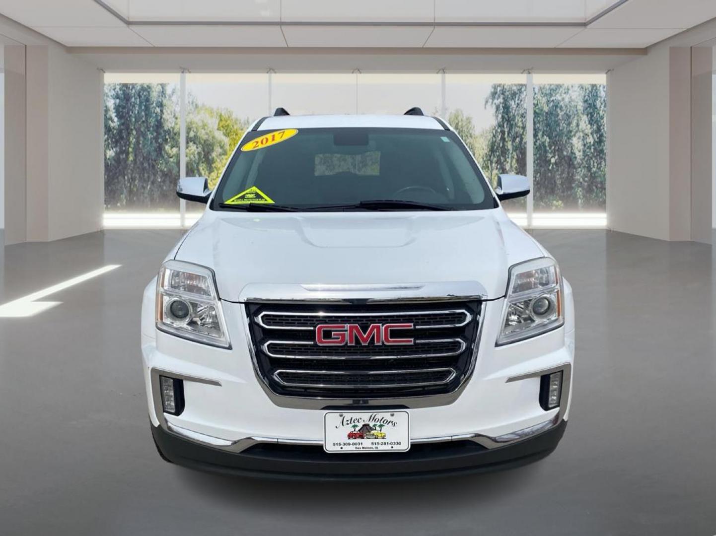 2017 WHITE GMC TERRAIN SLT (2GKALPEKXH6) with an 2.4L engine, Automatic transmission, located at 908 SE 14th Street, Des Moines, IA, 50317, (515) 281-0330, 41.580303, -93.597046 - Photo#6