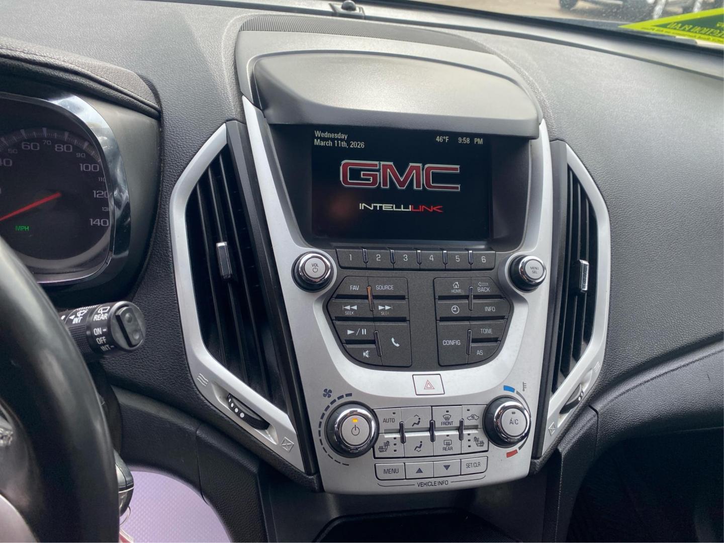 2017 WHITE GMC TERRAIN SLT (2GKALPEKXH6) with an 2.4L engine, Automatic transmission, located at 908 SE 14th Street, Des Moines, IA, 50317, (515) 281-0330, 41.580303, -93.597046 - Photo#13