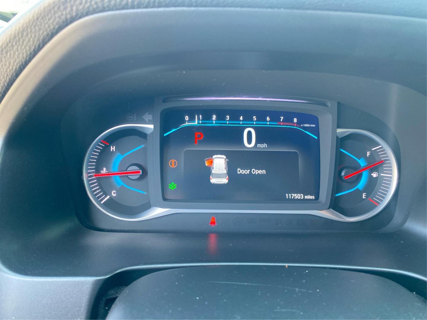 2020 WHITE HONDA PILOT LX (5FNYF5H17LB) with an 3.5L engine, Automatic transmission, located at 908 SE 14th Street, Des Moines, IA, 50317, (515) 281-0330, 41.580303, -93.597046 - Photo#15