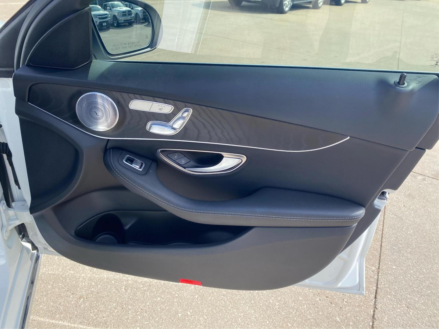 2017 WHITE MERCEDES-BENZ C-CLASS C300 4MATIC (55SWF4KB4HU) with an 2.0L engine, Automatic transmission, located at 908 SE 14th Street, Des Moines, IA, 50317, (515) 281-0330, 41.580303, -93.597046 - Photo#20