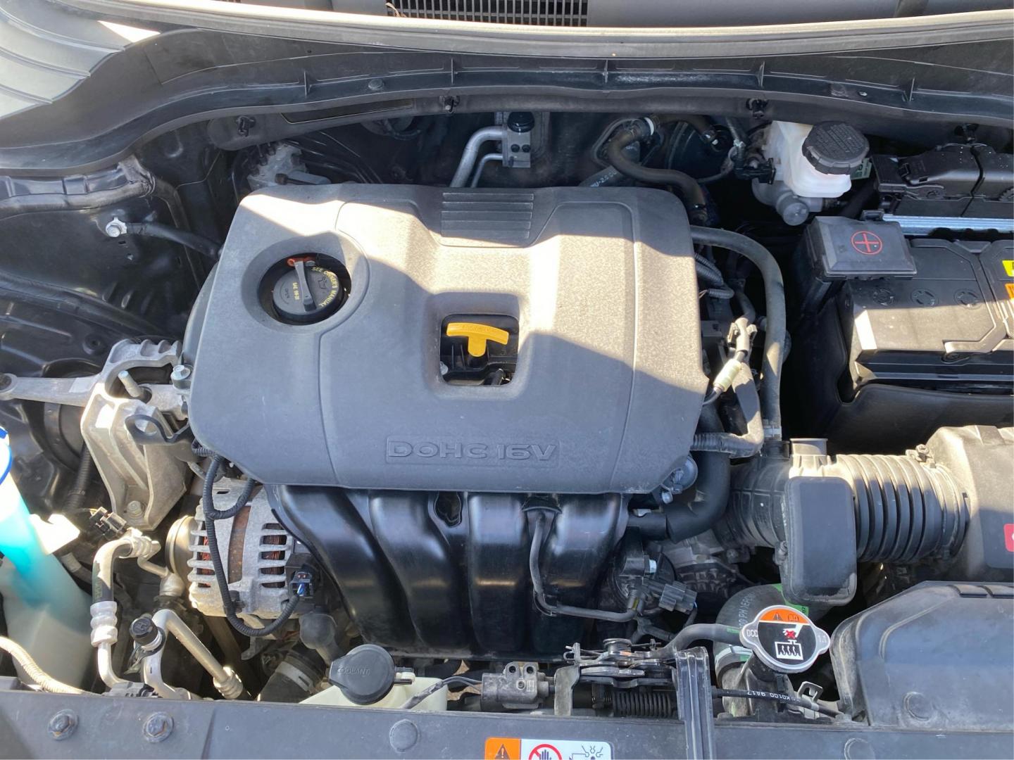 2020 BLACK KIA SOUL LX (KNDJ23AU9L7) with an 2.0L engine, 6-Speed Manual transmission, located at 908 SE 14th Street, Des Moines, IA, 50317, (515) 281-0330, 41.580303, -93.597046 - Photo#10