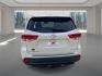 2019 WHITE TOYOTA HIGHLANDER XLE (5TDJZRFH3KS) with an 3.5L engine, Automatic transmission, located at 908 SE 14th Street, Des Moines, IA, 50317, (515) 281-0330, 41.580303, -93.597046 - Photo#3