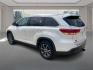 2019 WHITE TOYOTA HIGHLANDER XLE (5TDJZRFH3KS) with an 3.5L engine, Automatic transmission, located at 908 SE 14th Street, Des Moines, IA, 50317, (515) 281-0330, 41.580303, -93.597046 - Photo#4