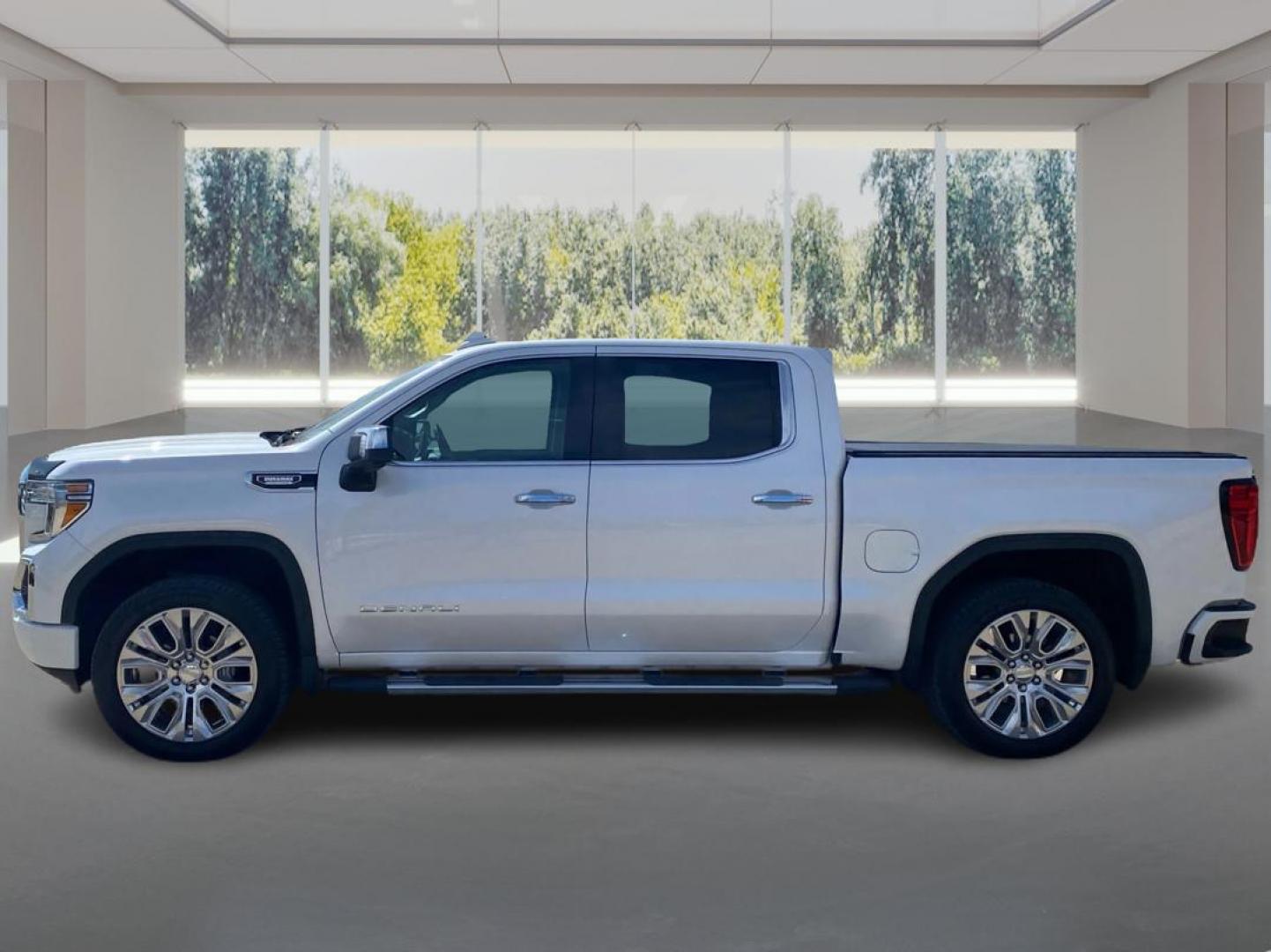 2020 WHITE GMC SIERRA 1500 DENALI (3GTU9FET5LG) with an 3.0L engine, Automatic transmission, located at 908 SE 14th Street, Des Moines, IA, 50317, (515) 281-0330, 41.580303, -93.597046 - Photo#5