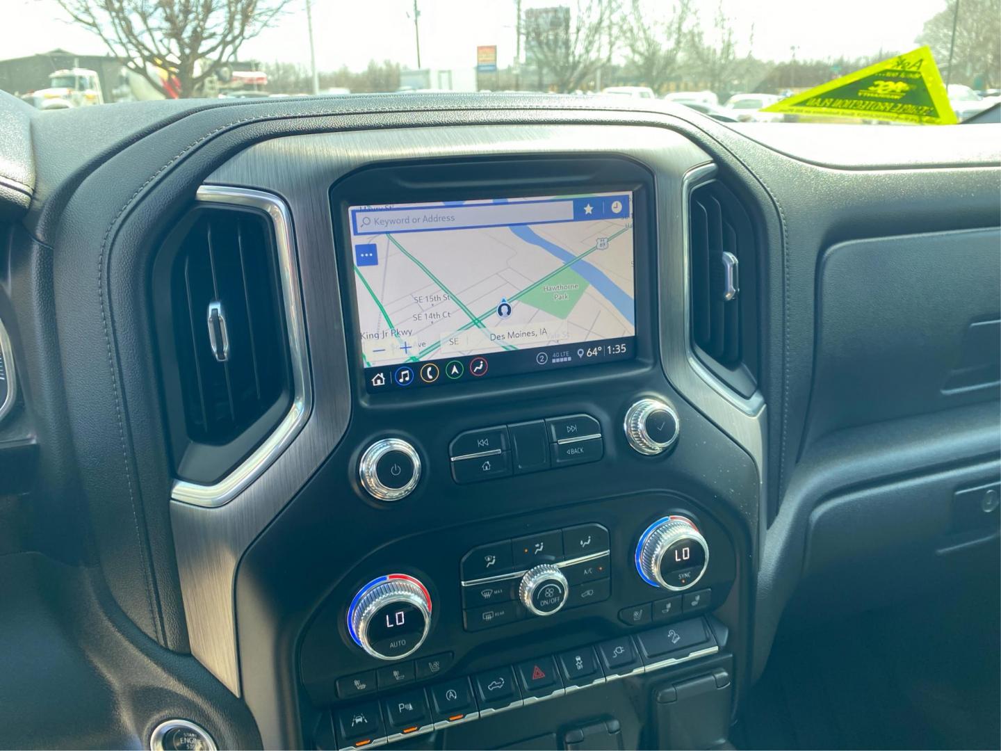 2020 WHITE GMC SIERRA 1500 DENALI (3GTU9FET5LG) with an 3.0L engine, Automatic transmission, located at 908 SE 14th Street, Des Moines, IA, 50317, (515) 281-0330, 41.580303, -93.597046 - Photo#12