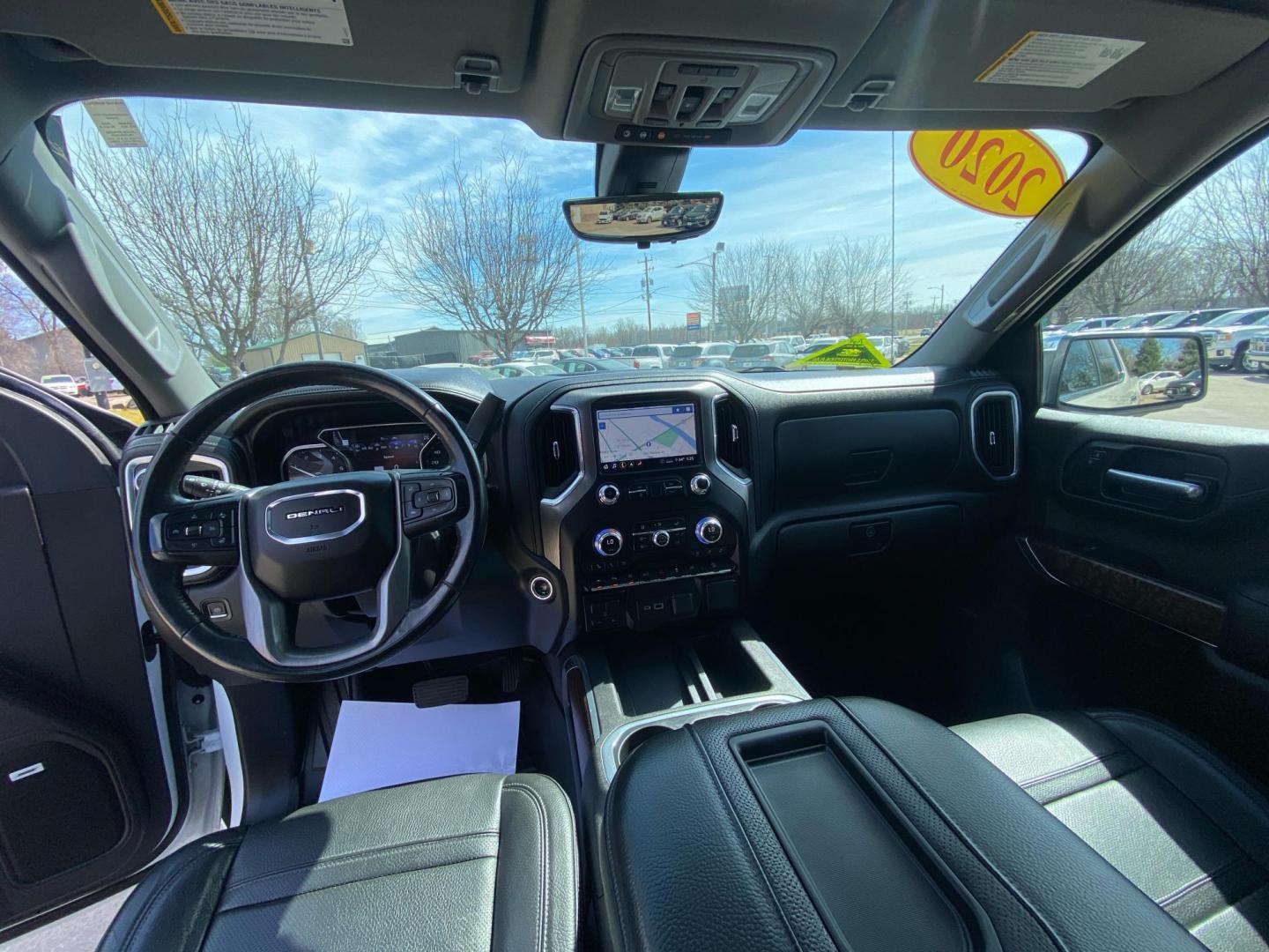 2020 WHITE GMC SIERRA 1500 DENALI (3GTU9FET5LG) with an 3.0L engine, Automatic transmission, located at 908 SE 14th Street, Des Moines, IA, 50317, (515) 281-0330, 41.580303, -93.597046 - Photo#20