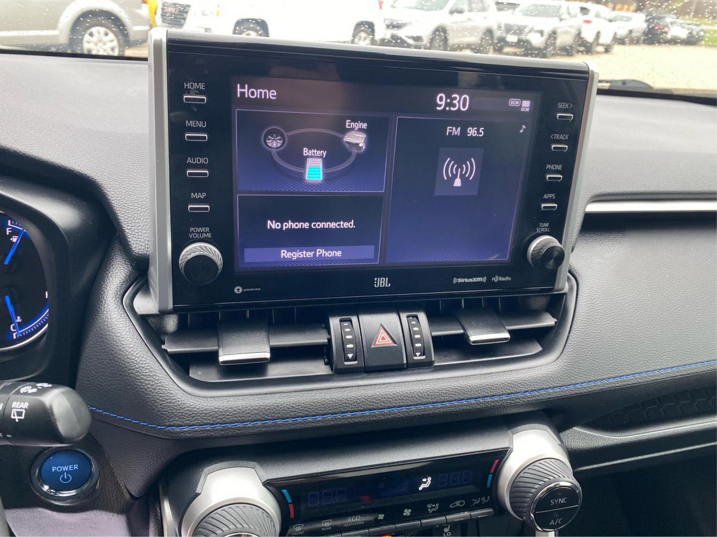 2022 GRAY TOYOTA RAV4 XSE (4T3E6RFV0NU) with an 2.5L engine, Continuously Variable transmission, located at 908 SE 14th Street, Des Moines, IA, 50317, (515) 281-0330, 41.580303, -93.597046 - Photo#13