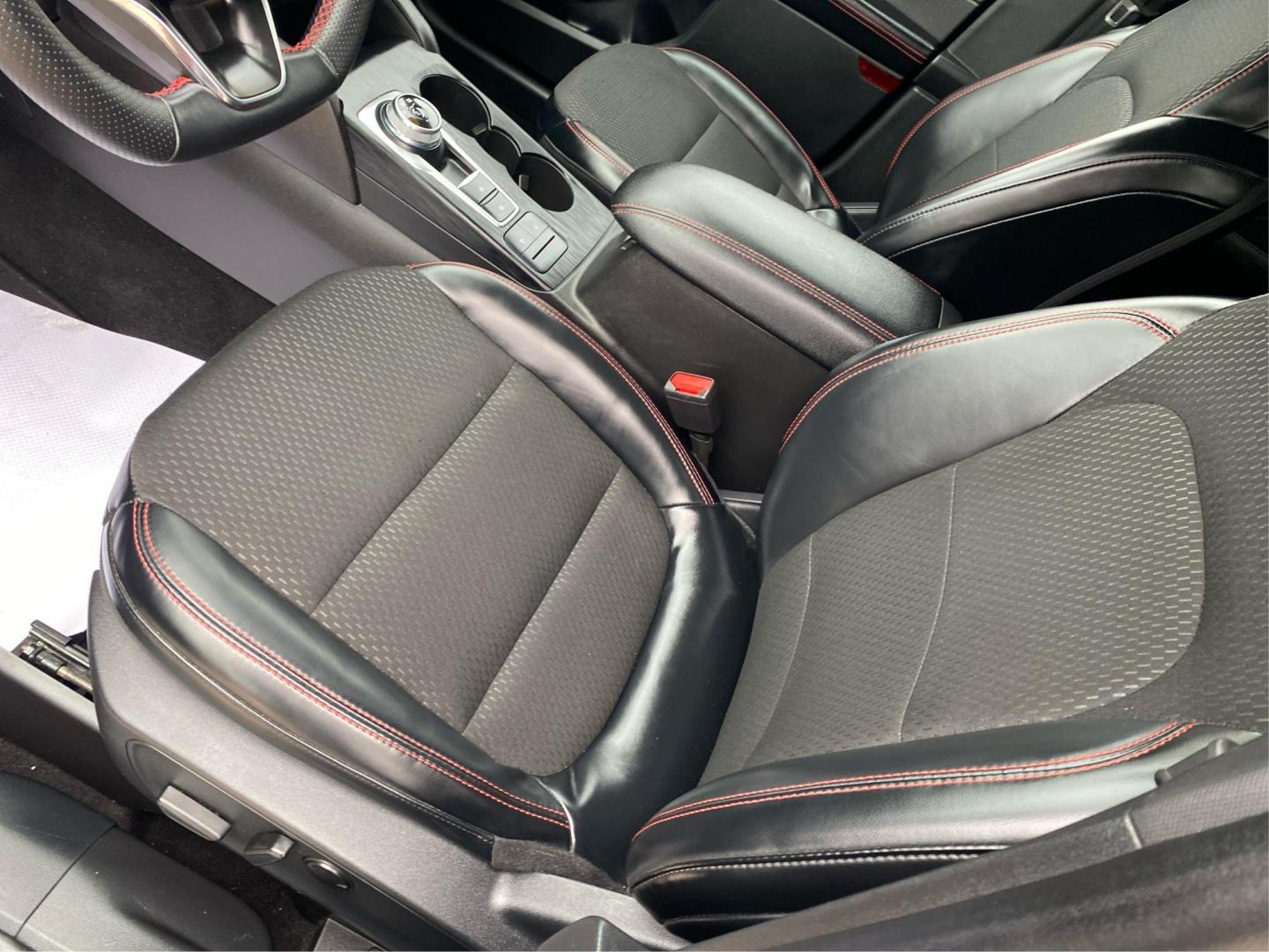 2025 BLACK FORD ESCAPE ST LINE (1FMCU0MNXSU) with an 1.5L engine, Automatic transmission, located at 908 SE 14th Street, Des Moines, IA, 50317, (515) 281-0330, 41.580303, -93.597046 - Photo#18