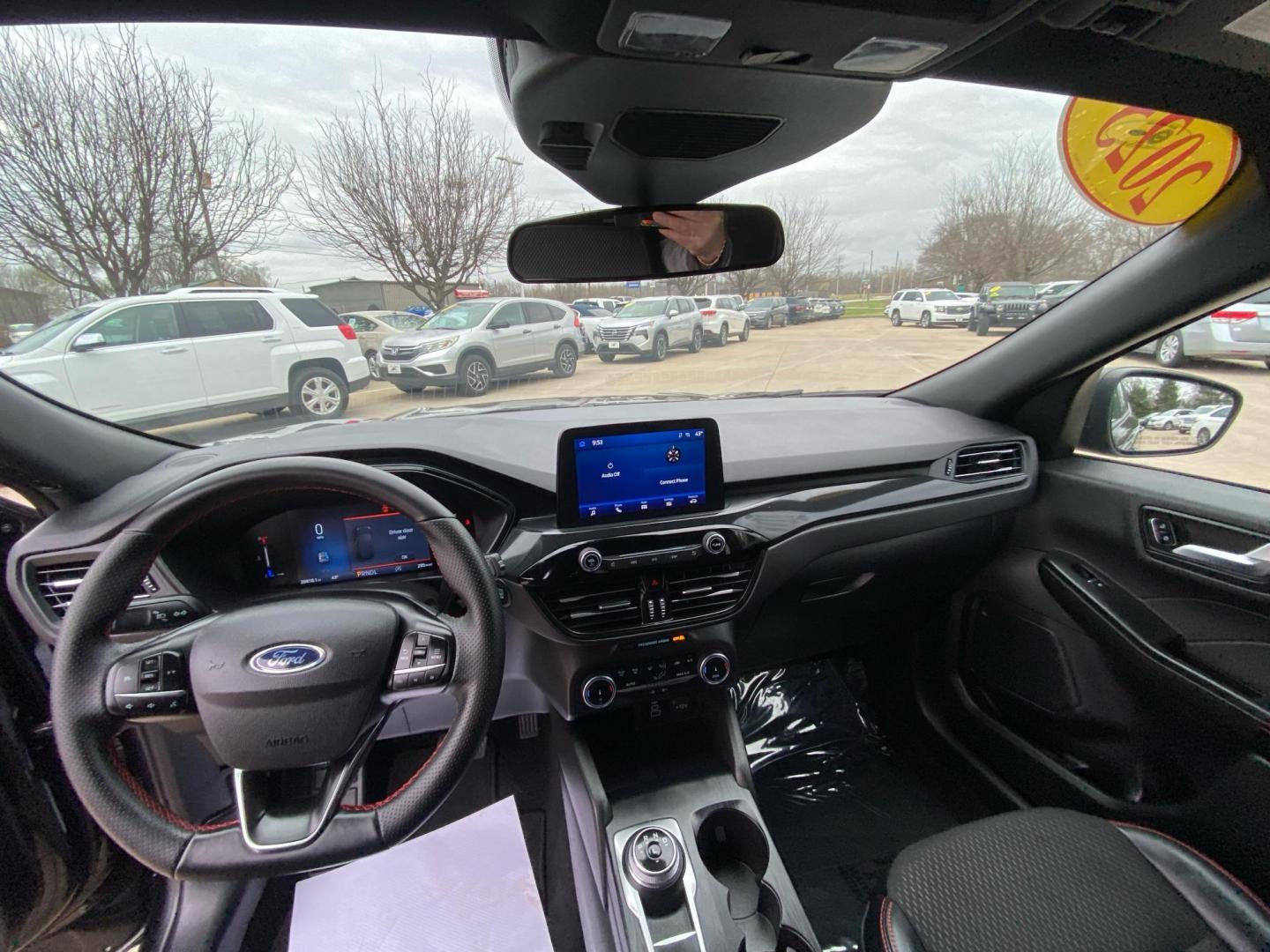 2025 BLACK FORD ESCAPE ST LINE (1FMCU0MNXSU) with an 1.5L engine, Automatic transmission, located at 908 SE 14th Street, Des Moines, IA, 50317, (515) 281-0330, 41.580303, -93.597046 - Photo#21