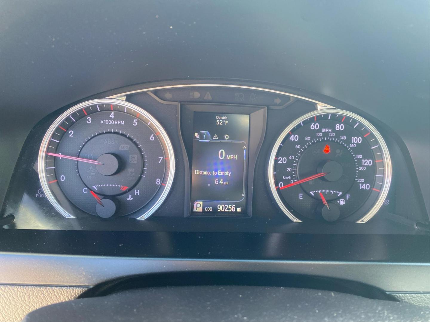 2016 WHITE TOYOTA CAMRY LE (4T1BF1FK0GU) with an 2.5L engine, Automatic transmission, located at 908 SE 14th Street, Des Moines, IA, 50317, (515) 281-0330, 41.580303, -93.597046 - Photo#14