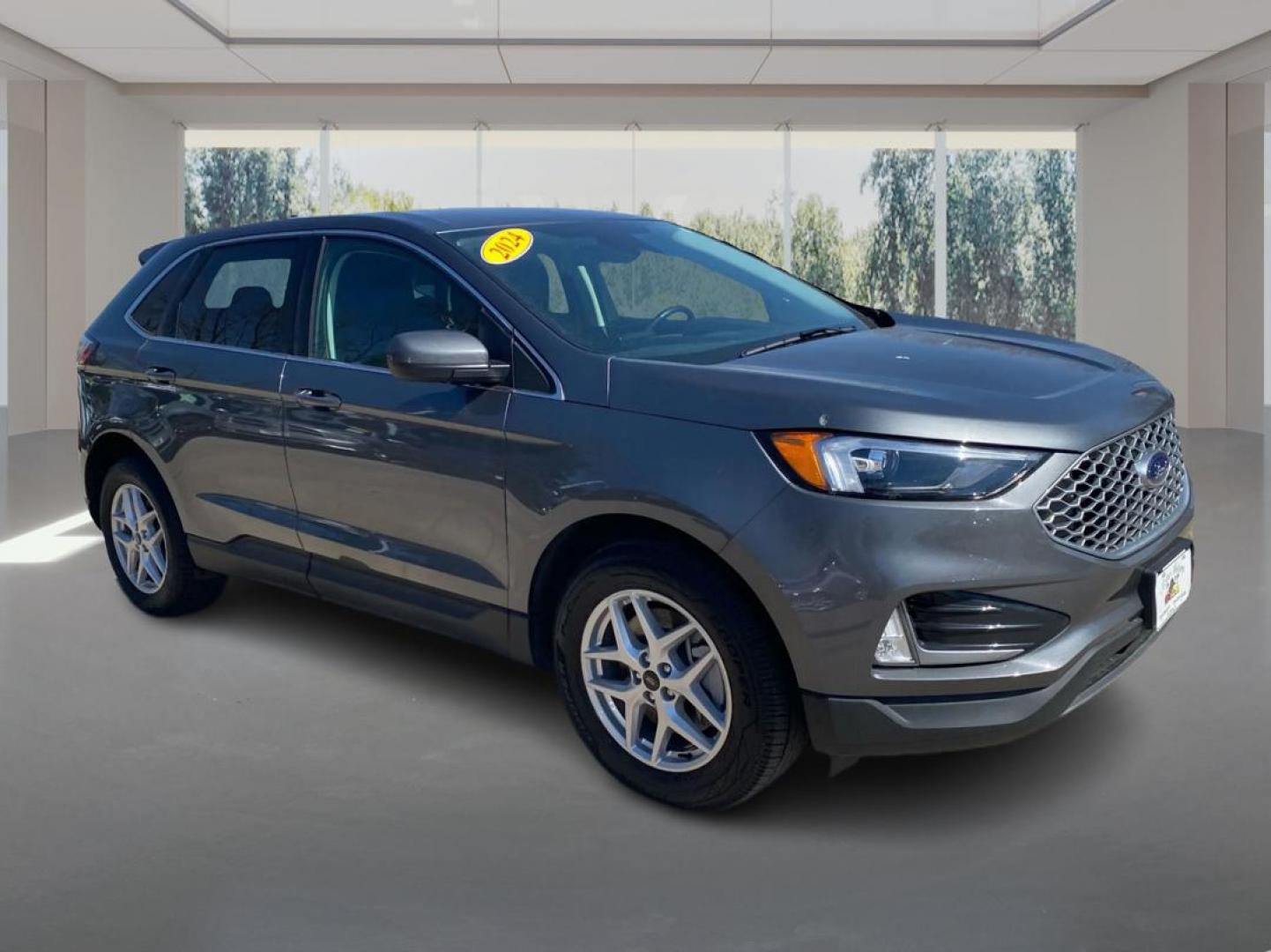 2024 GRAY FORD EDGE SEL (2FMPK4J91RB) with an 2.0L engine, Automatic transmission, located at 908 SE 14th Street, Des Moines, IA, 50317, (515) 281-0330, 41.580303, -93.597046 - Photo#0
