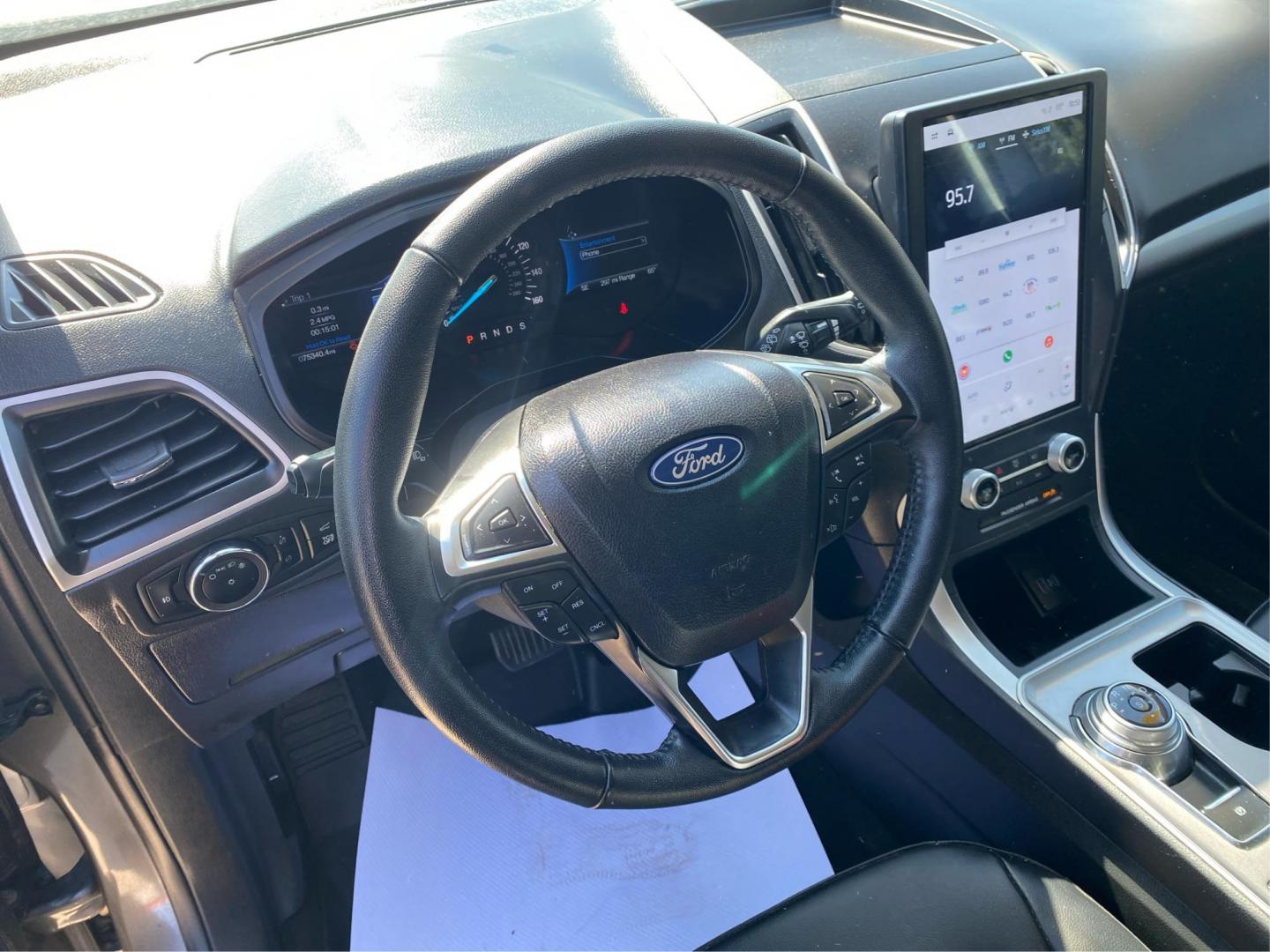 2024 GRAY FORD EDGE SEL (2FMPK4J91RB) with an 2.0L engine, Automatic transmission, located at 908 SE 14th Street, Des Moines, IA, 50317, (515) 281-0330, 41.580303, -93.597046 - Photo#16