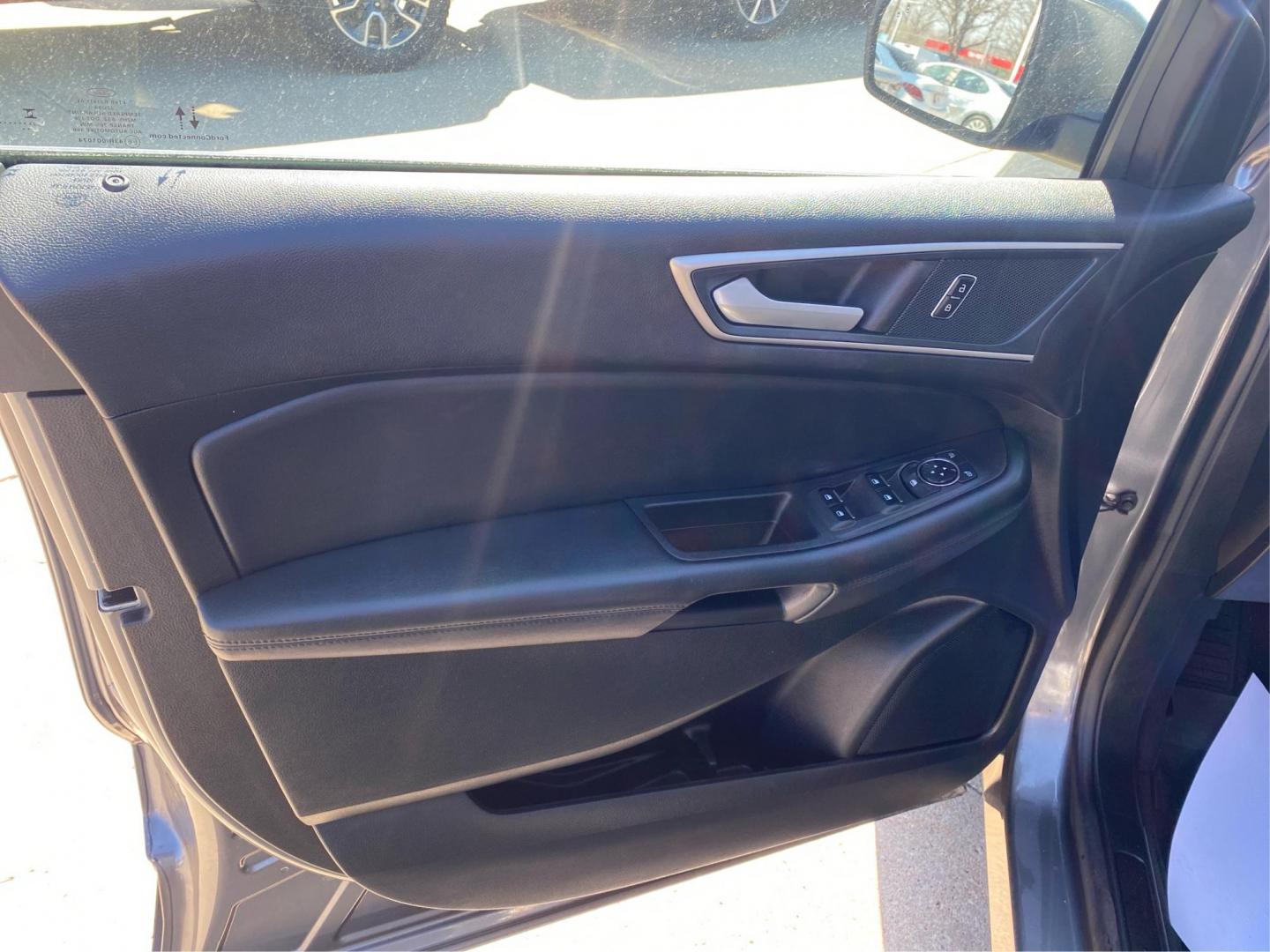 2024 GRAY FORD EDGE SEL (2FMPK4J91RB) with an 2.0L engine, Automatic transmission, located at 908 SE 14th Street, Des Moines, IA, 50317, (515) 281-0330, 41.580303, -93.597046 - Photo#19