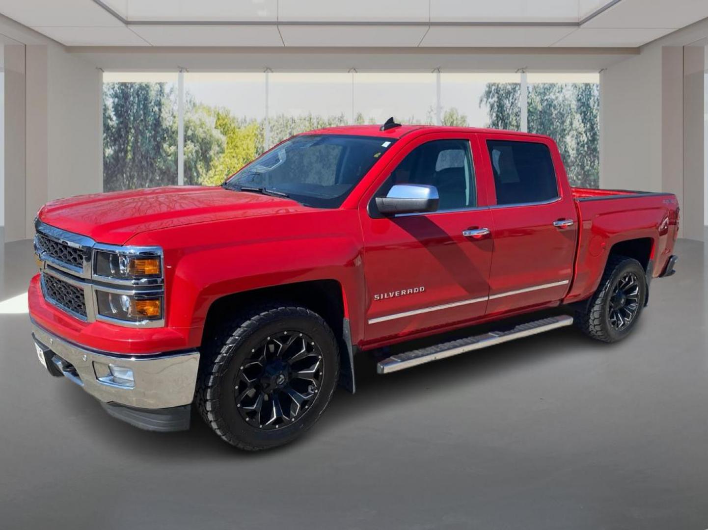 2015 RED CHEVROLET SILVERADO LTZ CREW CAB 1500 (3GCUKSECXFG) with an 5.3L engine, Automatic transmission, located at 908 SE 14th Street, Des Moines, IA, 50317, (515) 281-0330, 41.580303, -93.597046- Photo#7