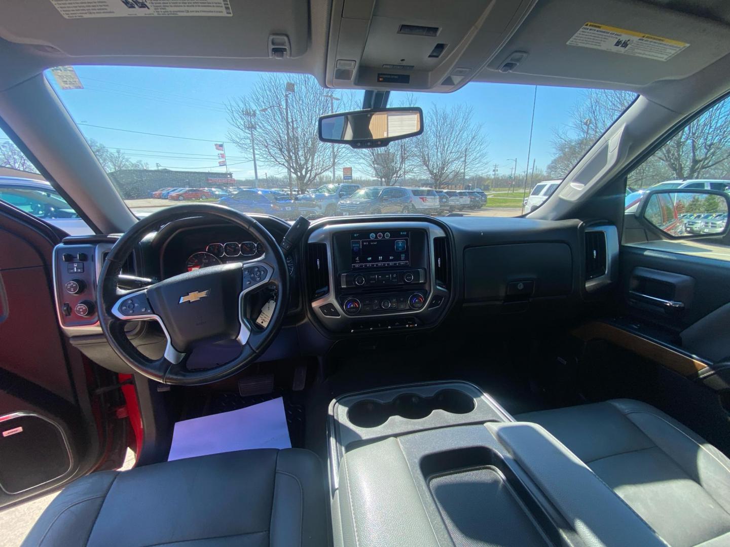 2015 RED CHEVROLET SILVERADO LTZ CREW CAB 1500 (3GCUKSECXFG) with an 5.3L engine, Automatic transmission, located at 908 SE 14th Street, Des Moines, IA, 50317, (515) 281-0330, 41.580303, -93.597046- Photo#20