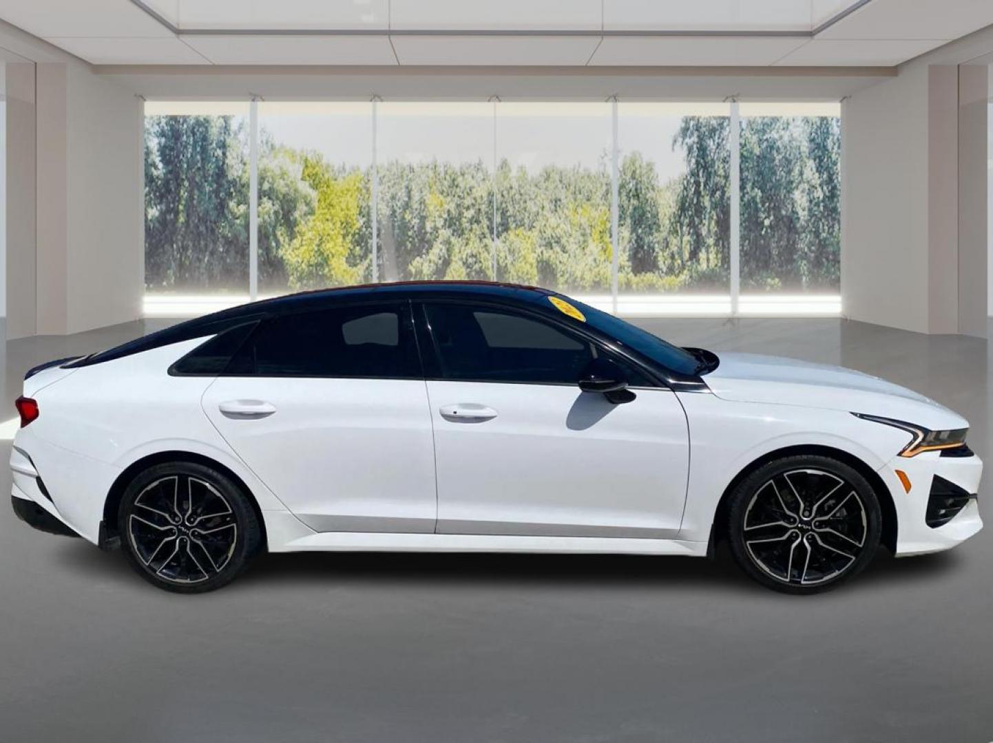 2023 WHITE KIA K5 GT (5XXG44J89PG) with an 2.5L engine, Automatic transmission, located at 908 SE 14th Street, Des Moines, IA, 50317, (515) 281-0330, 41.580303, -93.597046 - Photo#1