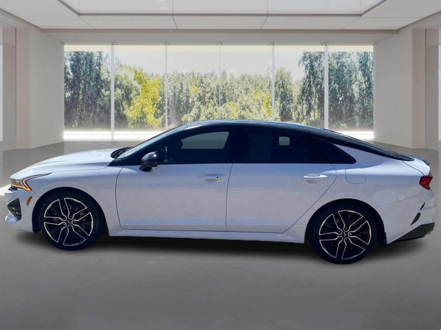 2023 WHITE KIA K5 GT (5XXG44J89PG) with an 2.5L engine, Automatic transmission, located at 908 SE 14th Street, Des Moines, IA, 50317, (515) 281-0330, 41.580303, -93.597046 - Photo#5