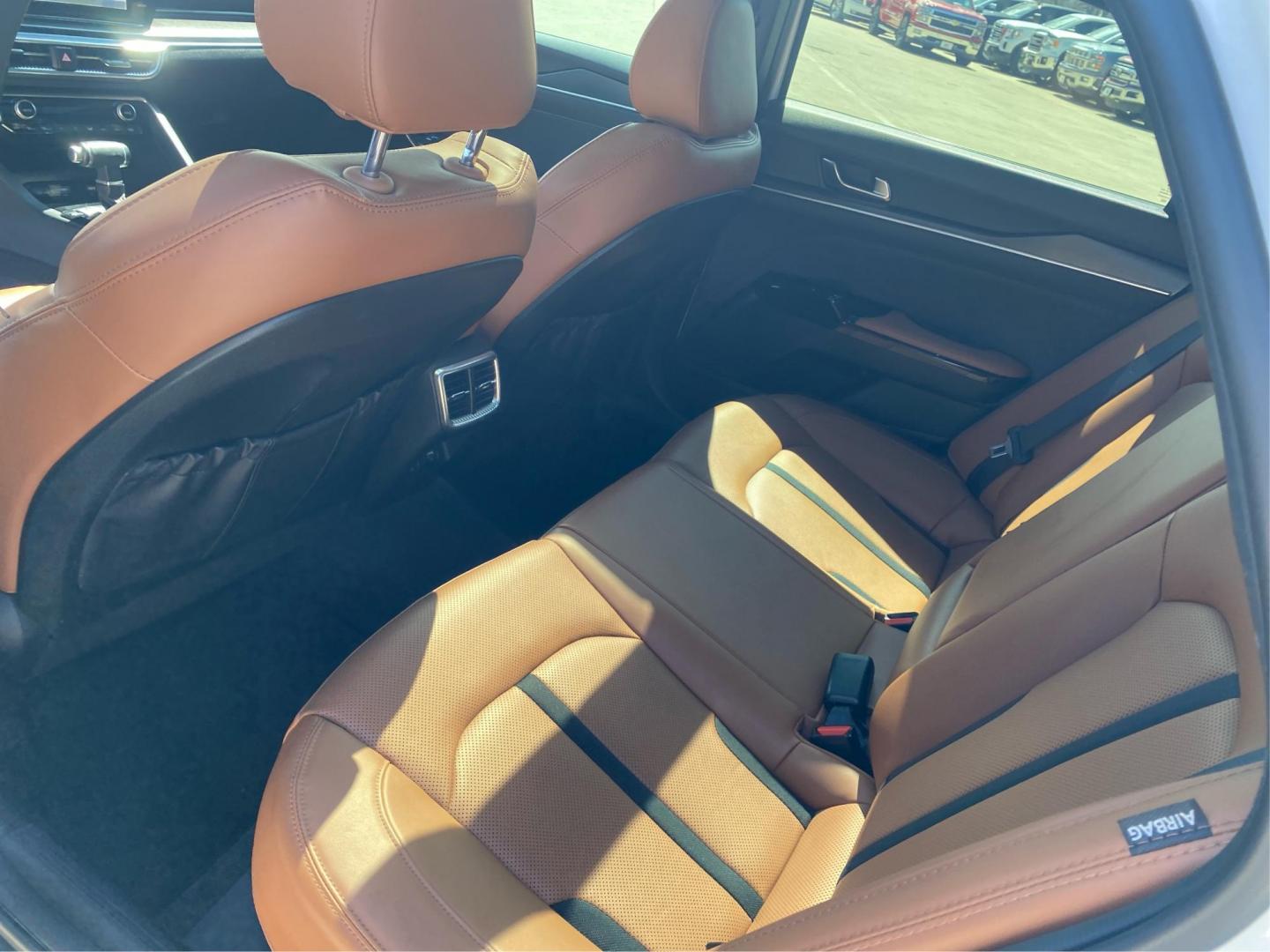 2023 WHITE KIA K5 GT (5XXG44J89PG) with an 2.5L engine, Automatic transmission, located at 908 SE 14th Street, Des Moines, IA, 50317, (515) 281-0330, 41.580303, -93.597046 - Photo#9