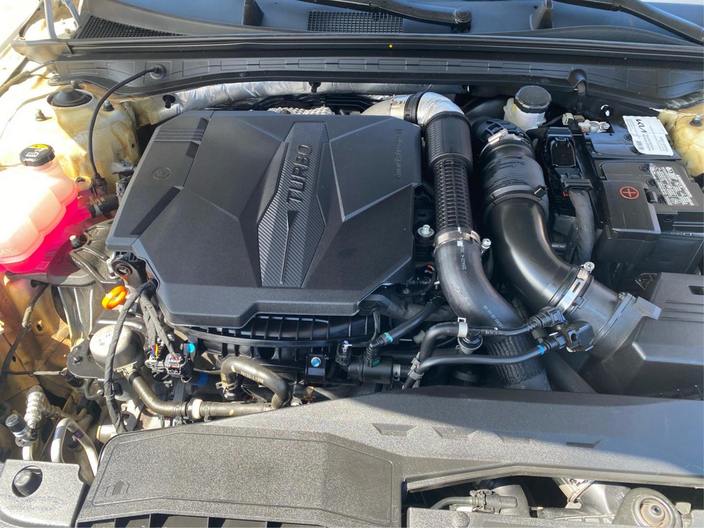 2023 WHITE KIA K5 GT (5XXG44J89PG) with an 2.5L engine, Automatic transmission, located at 908 SE 14th Street, Des Moines, IA, 50317, (515) 281-0330, 41.580303, -93.597046 - Photo#10