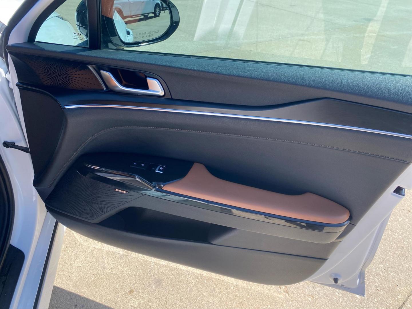 2023 WHITE KIA K5 GT (5XXG44J89PG) with an 2.5L engine, Automatic transmission, located at 908 SE 14th Street, Des Moines, IA, 50317, (515) 281-0330, 41.580303, -93.597046 - Photo#20