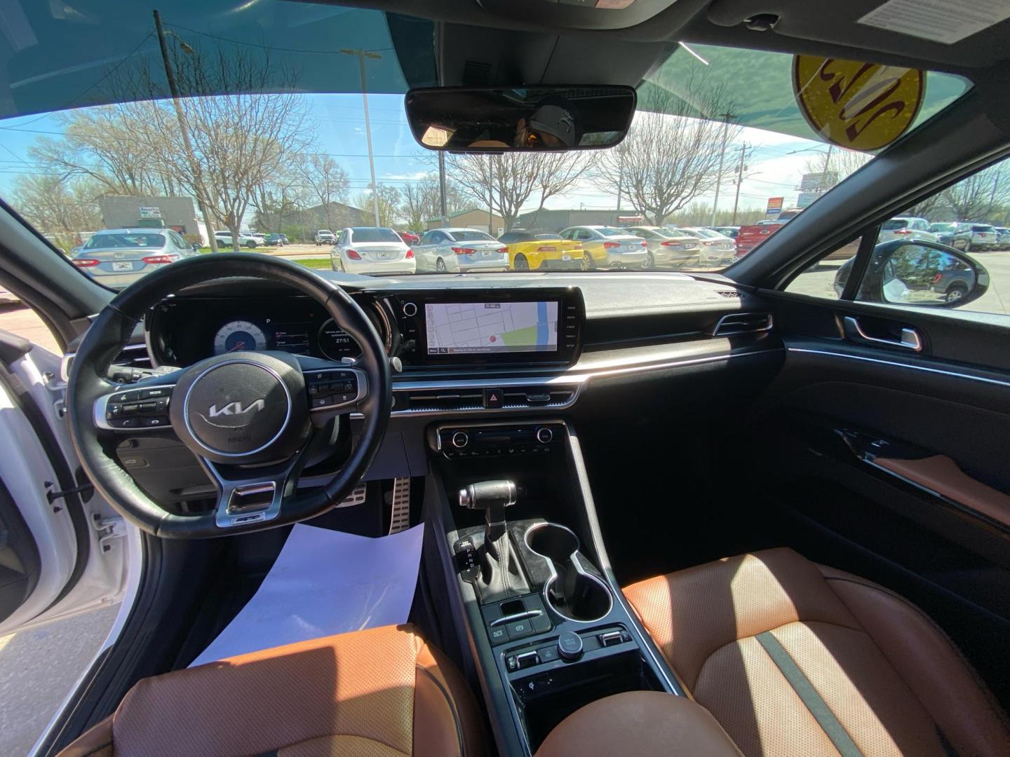 2023 WHITE KIA K5 GT (5XXG44J89PG) with an 2.5L engine, Automatic transmission, located at 908 SE 14th Street, Des Moines, IA, 50317, (515) 281-0330, 41.580303, -93.597046 - Photo#21