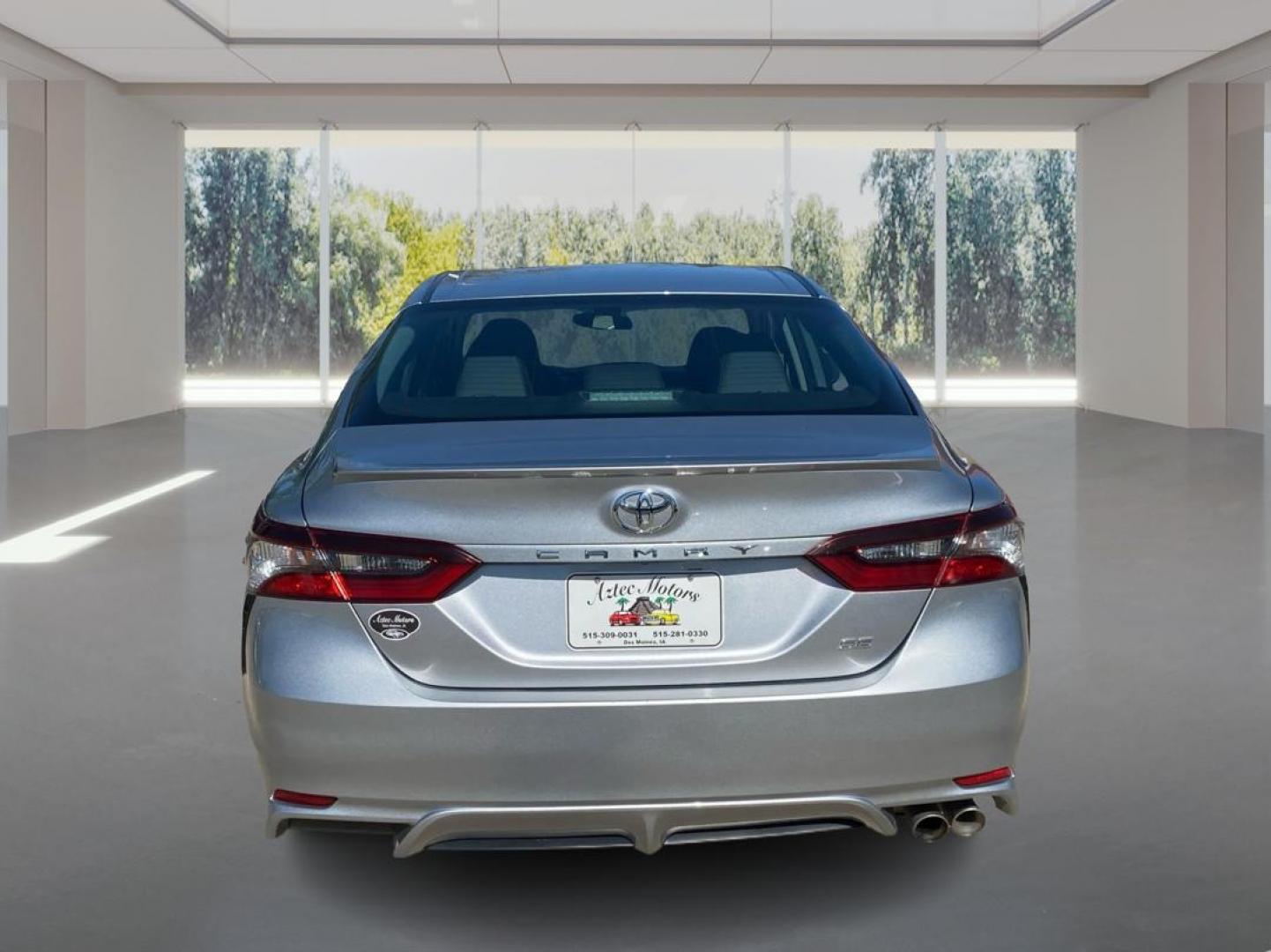 2024 SILVER TOYOTA CAMRY SE NIGHT SHADE (4T1G11AK7RU) with an 2.5L engine, Automatic transmission, located at 908 SE 14th Street, Des Moines, IA, 50317, (515) 281-0330, 41.580303, -93.597046 - Photo#3