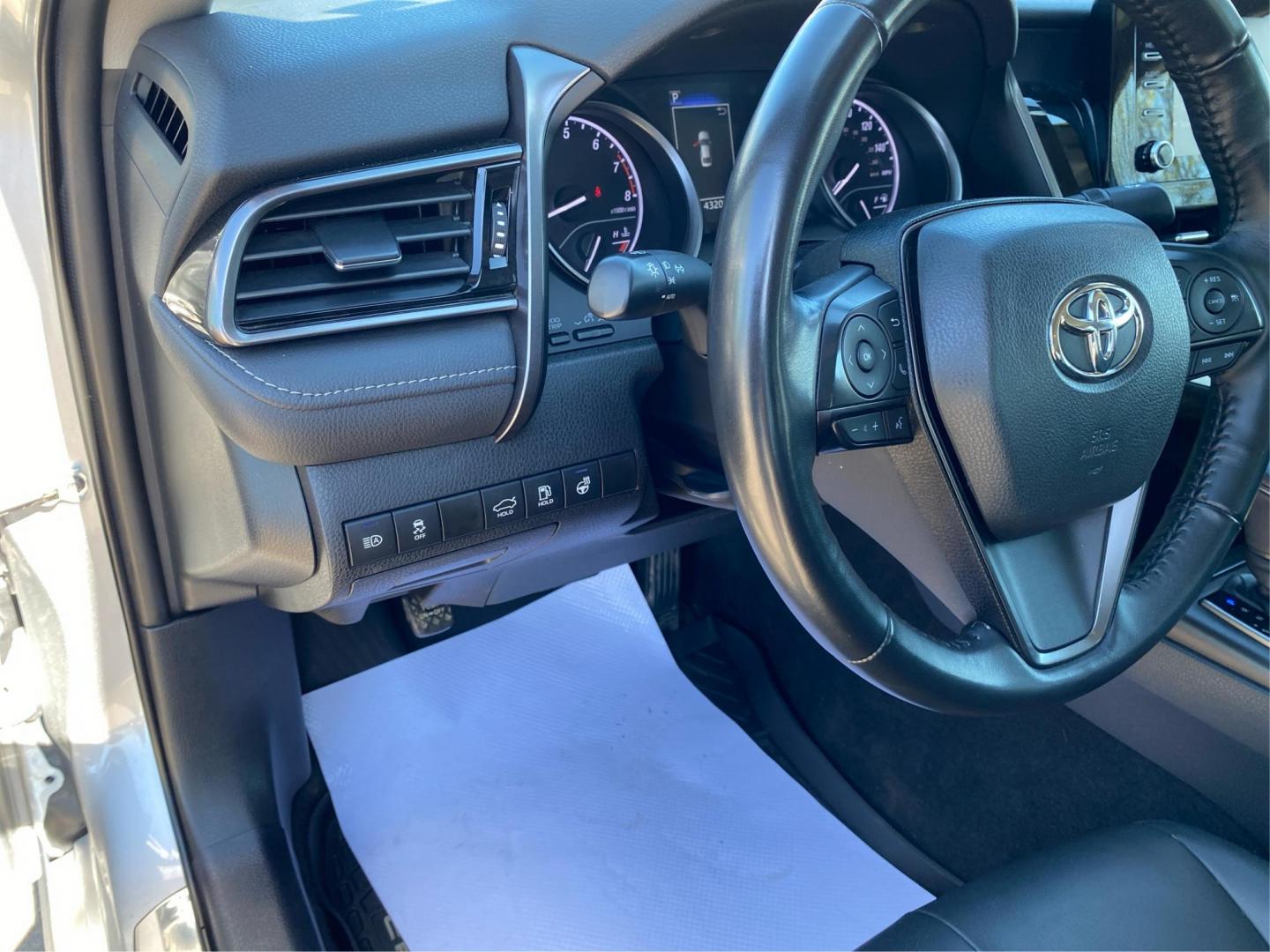 2024 SILVER TOYOTA CAMRY SE NIGHT SHADE (4T1G11AK7RU) with an 2.5L engine, Automatic transmission, located at 908 SE 14th Street, Des Moines, IA, 50317, (515) 281-0330, 41.580303, -93.597046 - Photo#17