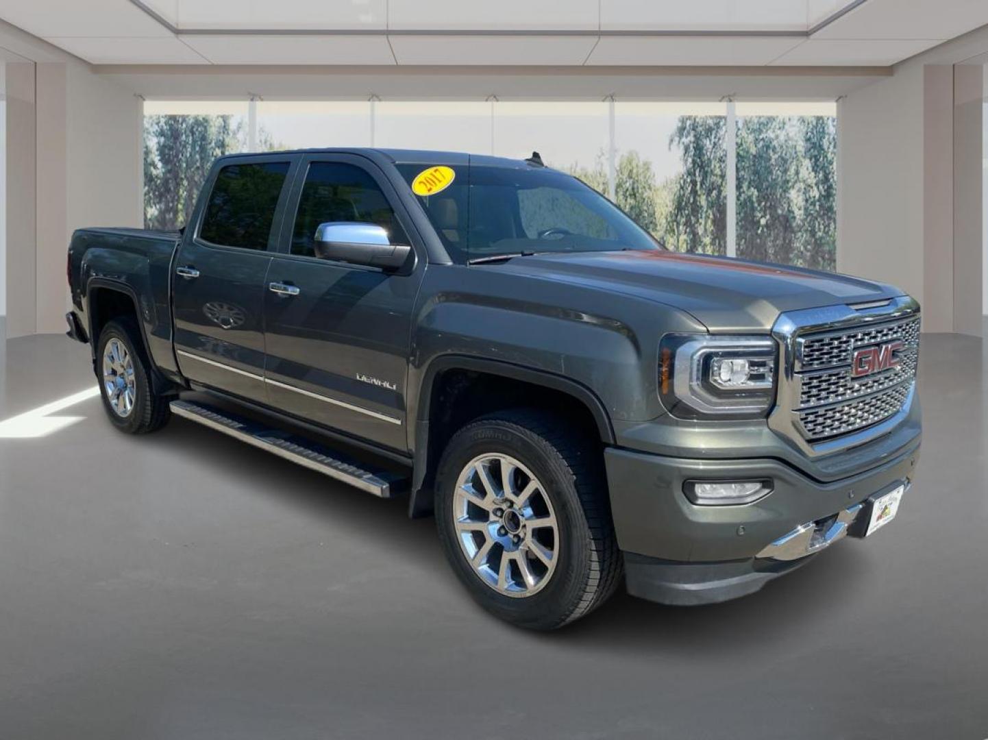2017 GRAY GMC SIERRA 1500 DENALI (3GTU2PEJ7HG) with an 6.2L engine, Automatic transmission, located at 908 SE 14th Street, Des Moines, IA, 50317, (515) 281-0330, 41.580303, -93.597046 - Photo#0