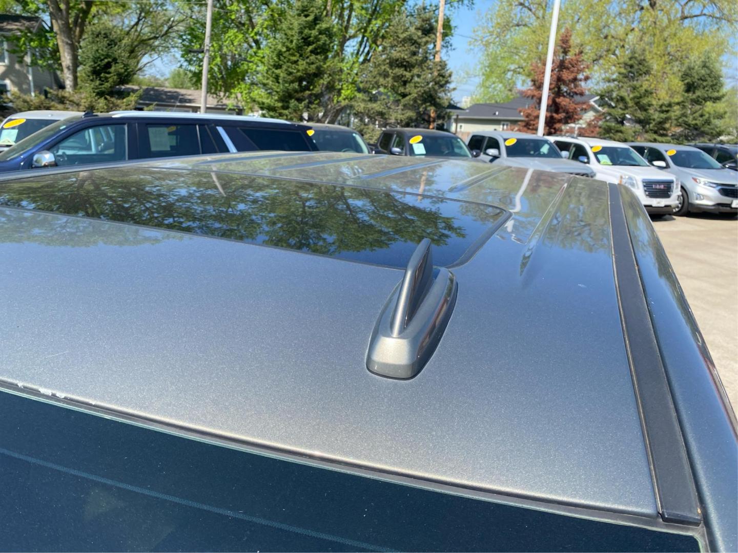 2017 GRAY GMC SIERRA 1500 DENALI (3GTU2PEJ7HG) with an 6.2L engine, Automatic transmission, located at 908 SE 14th Street, Des Moines, IA, 50317, (515) 281-0330, 41.580303, -93.597046 - Photo#11