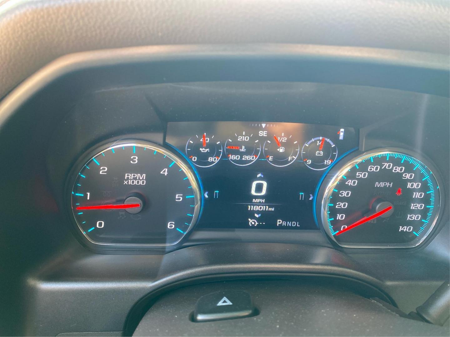 2017 GRAY GMC SIERRA 1500 DENALI (3GTU2PEJ7HG) with an 6.2L engine, Automatic transmission, located at 908 SE 14th Street, Des Moines, IA, 50317, (515) 281-0330, 41.580303, -93.597046 - Photo#14