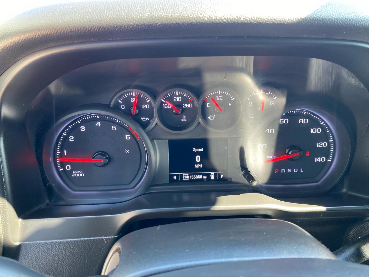 2021 WHITE CHEVROLET SILVERADO 1500 TRAIL BOSS CUSTOM (1GCPYCEF1MZ) with an 5.3L engine, Automatic transmission, located at 908 SE 14th Street, Des Moines, IA, 50317, (515) 281-0330, 41.580303, -93.597046 - Photo#14