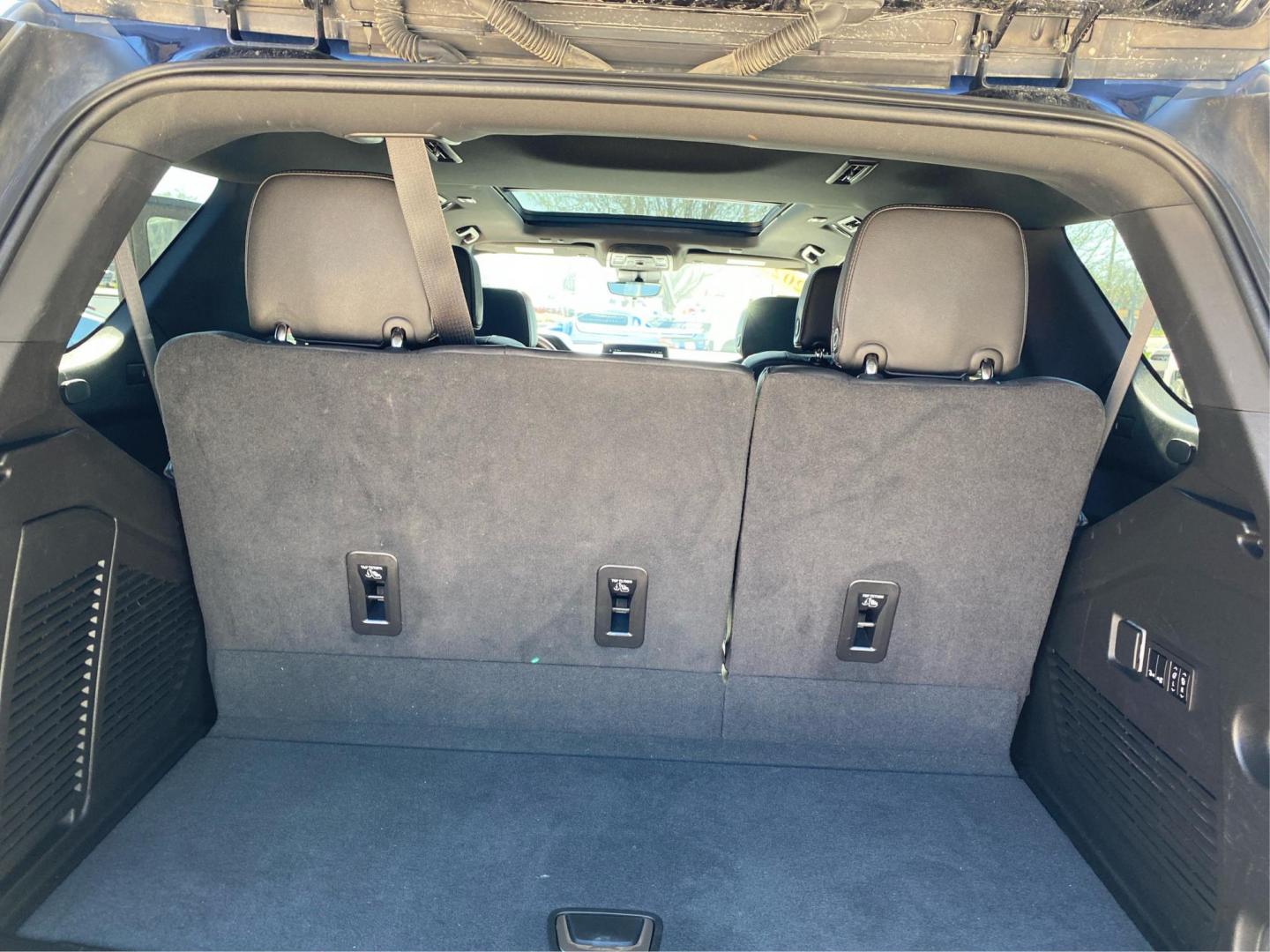 2023 BLACK CHEVROLET TAHOE 1500 PREMIER (1GNSKSKD5PR) with an 5.3L engine, Automatic transmission, located at 908 SE 14th Street, Des Moines, IA, 50317, (515) 281-0330, 41.580303, -93.597046 - Photo#12