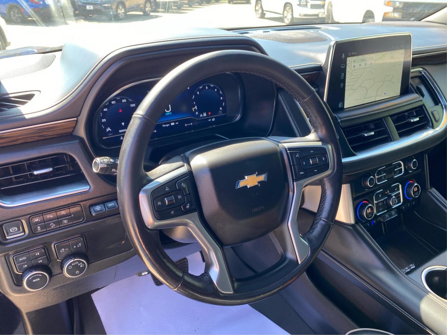 2023 BLACK CHEVROLET TAHOE 1500 PREMIER (1GNSKSKD5PR) with an 5.3L engine, Automatic transmission, located at 908 SE 14th Street, Des Moines, IA, 50317, (515) 281-0330, 41.580303, -93.597046 - Photo#16