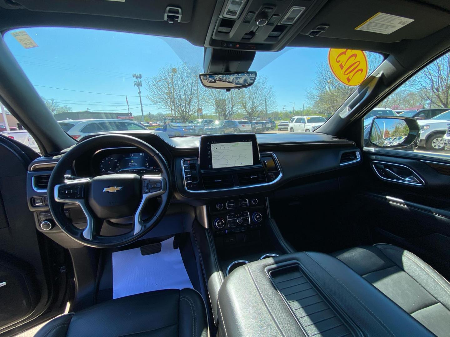 2023 BLACK CHEVROLET TAHOE 1500 PREMIER (1GNSKSKD5PR) with an 5.3L engine, Automatic transmission, located at 908 SE 14th Street, Des Moines, IA, 50317, (515) 281-0330, 41.580303, -93.597046 - Photo#21