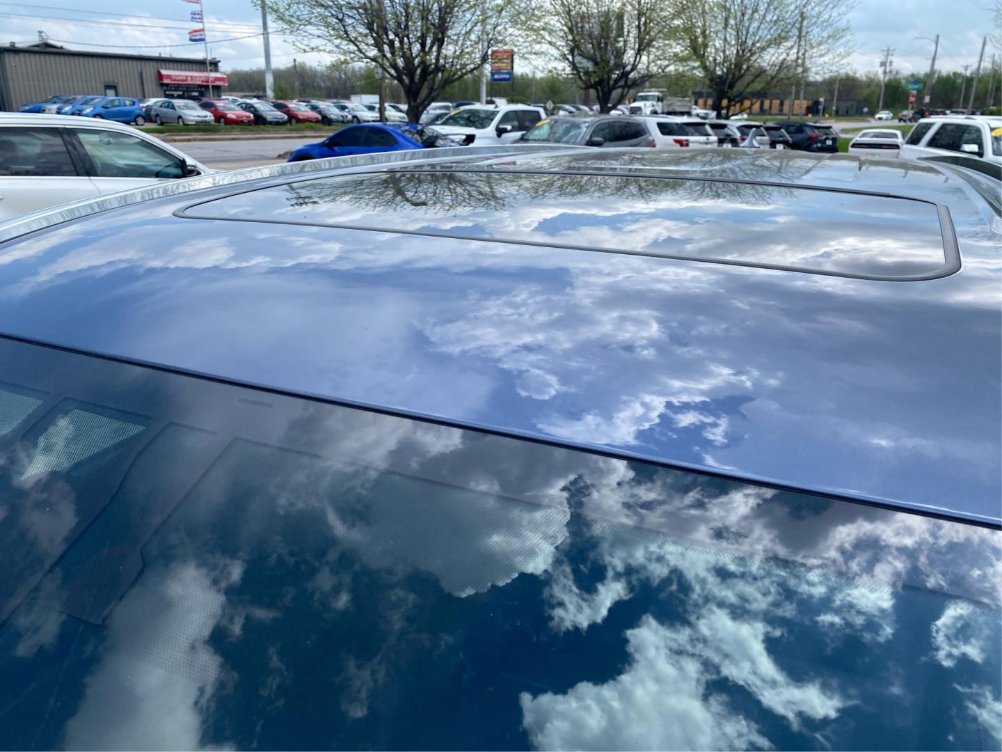 2016 BLUE TOYOTA HIGHLANDER LIMITED (5TDDKRFH9GS) with an 3.5L engine, Automatic transmission, located at 908 SE 14th Street, Des Moines, IA, 50317, (515) 281-0330, 41.580303, -93.597046- Photo#11