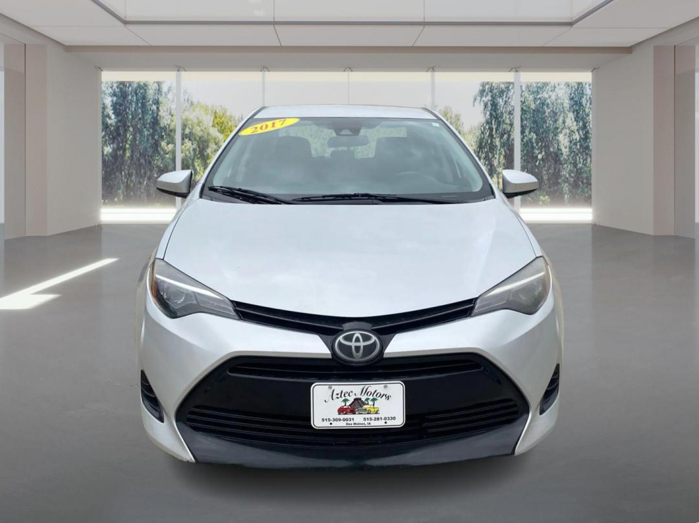 2017 SILVER TOYOTA COROLLA L (2T1BURHE6HC) with an 1.8L engine, Continuously Variable transmission, located at 908 SE 14th Street, Des Moines, IA, 50317, (515) 281-0330, 41.580303, -93.597046 - Photo#6