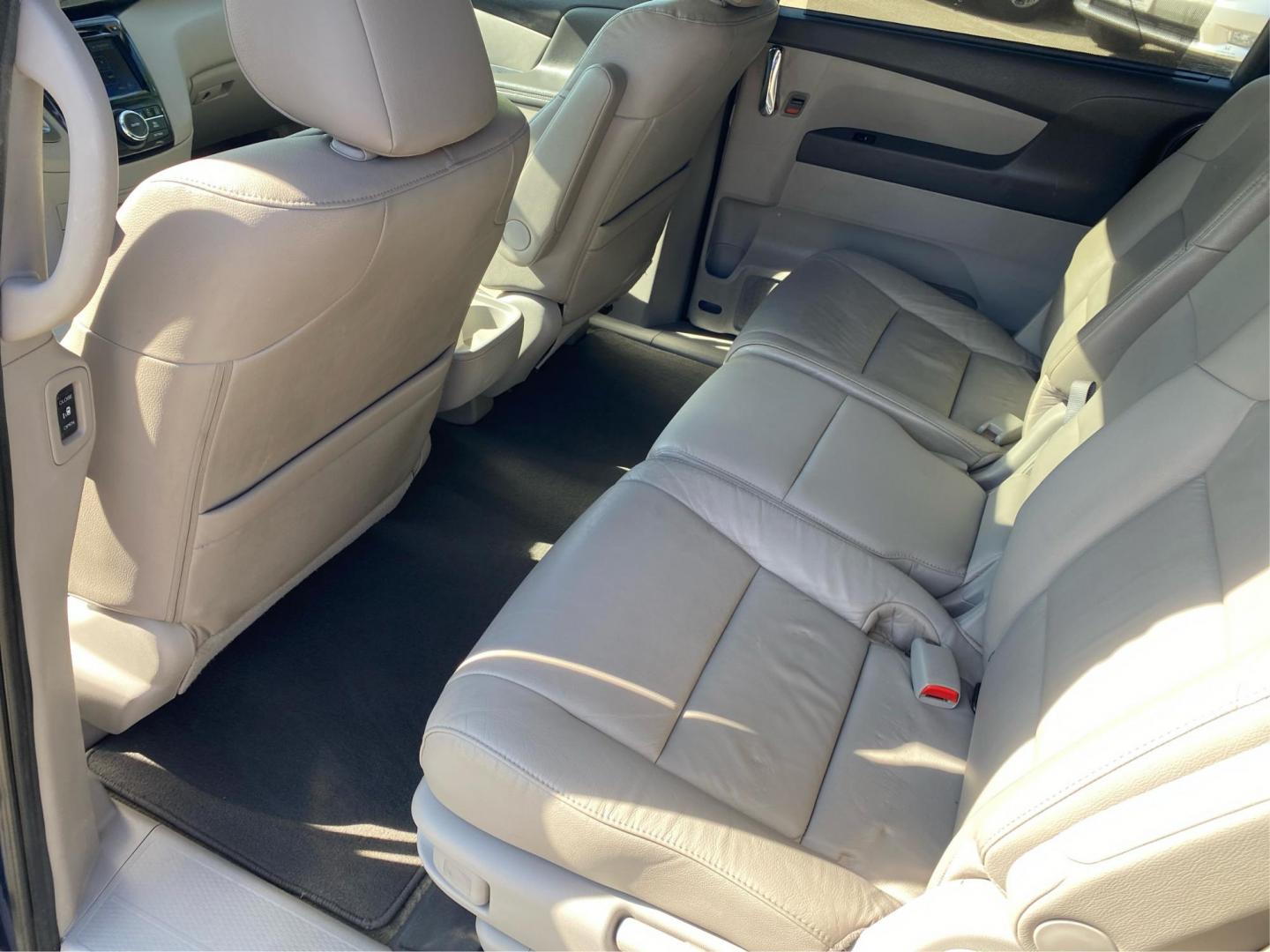 2015 BLUE HONDA ODYSSEY TOURING (5FNRL5H91FB) with an 3.5L engine, Automatic transmission, located at 908 SE 14th Street, Des Moines, IA, 50317, (515) 281-0330, 41.580303, -93.597046 - Photo#9