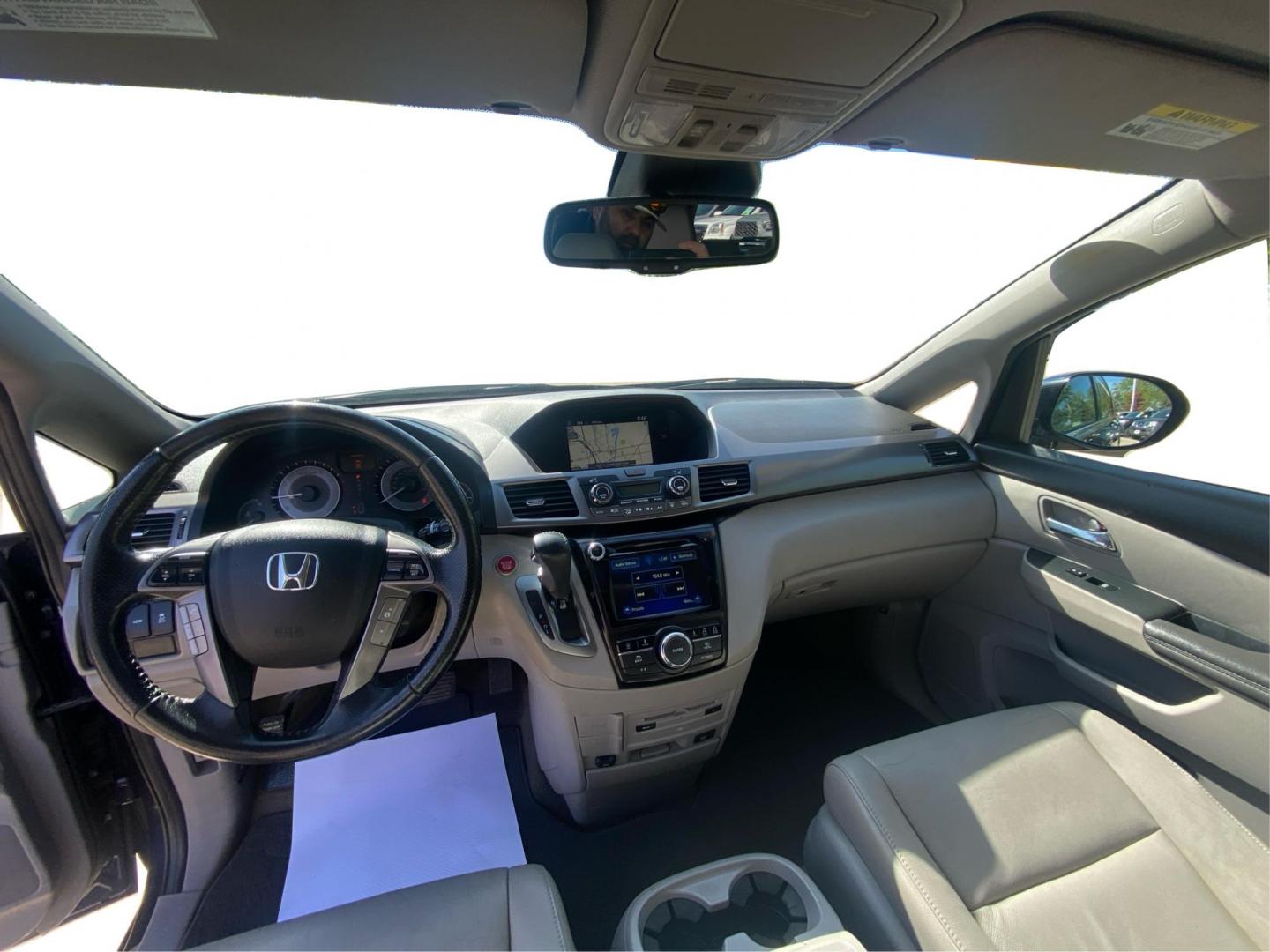 2015 BLUE HONDA ODYSSEY TOURING (5FNRL5H91FB) with an 3.5L engine, Automatic transmission, located at 908 SE 14th Street, Des Moines, IA, 50317, (515) 281-0330, 41.580303, -93.597046 - Photo#22