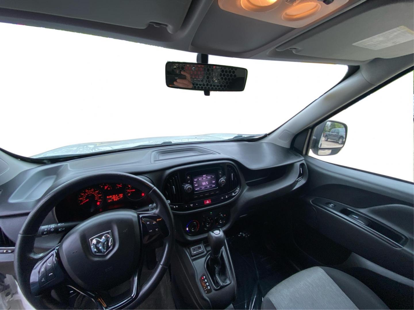 2020 WHITE RAM PROMASTER CITY SLT (ZFBHRFBB3L6) with an 2.4L engine, Automatic transmission, located at 908 SE 14th Street, Des Moines, IA, 50317, (515) 281-0330, 41.580303, -93.597046 - Photo#20