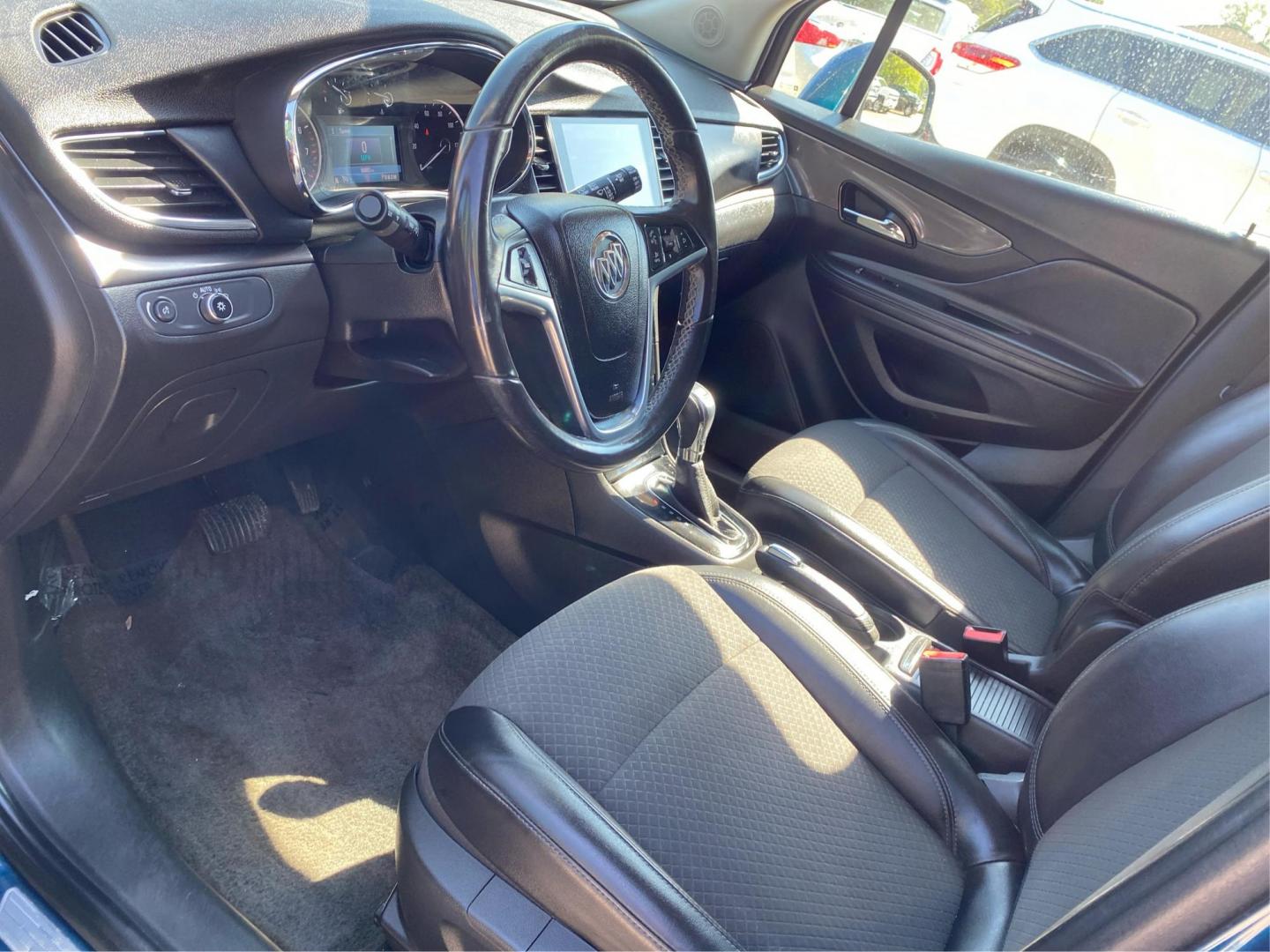 2019 TEAL BUICK ENCORE PREFERRED (KL4CJESB4KB) with an 1.4L engine, Automatic transmission, located at 908 SE 14th Street, Des Moines, IA, 50317, (515) 281-0330, 41.580303, -93.597046 - Photo#8