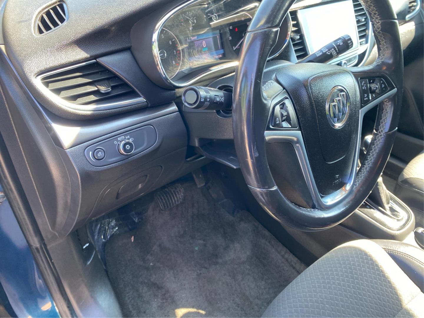 2019 TEAL BUICK ENCORE PREFERRED (KL4CJESB4KB) with an 1.4L engine, Automatic transmission, located at 908 SE 14th Street, Des Moines, IA, 50317, (515) 281-0330, 41.580303, -93.597046 - Photo#17