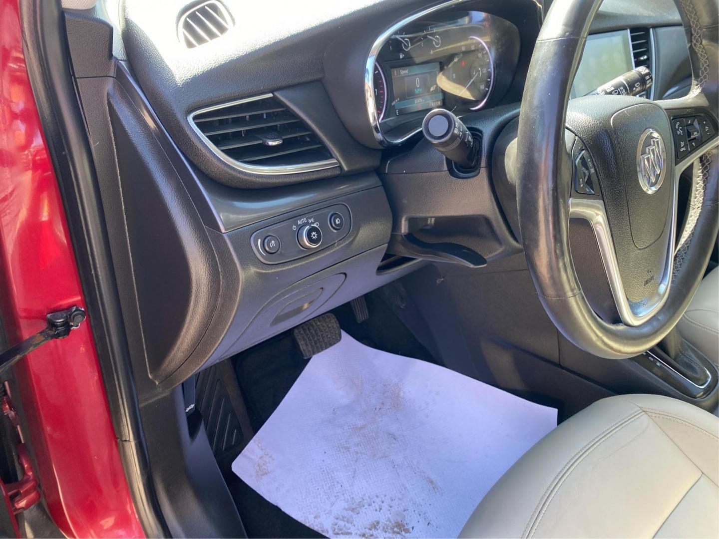 2018 RED BUICK ENCORE ESSENCE (KL4CJGSB5JB) with an 1.4L engine, Automatic transmission, located at 908 SE 14th Street, Des Moines, IA, 50317, (515) 281-0330, 41.580303, -93.597046 - Photo#17