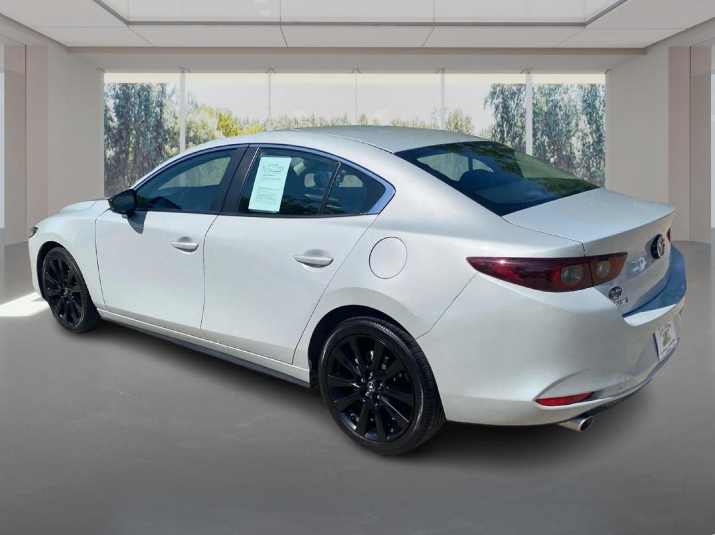 2024 PEARL MAZDA 3 SELECT SPORT (3MZBPABM0RM) with an 2.5L engine, Automatic transmission, located at 908 SE 14th Street, Des Moines, IA, 50317, (515) 281-0330, 41.580303, -93.597046 - Photo#4
