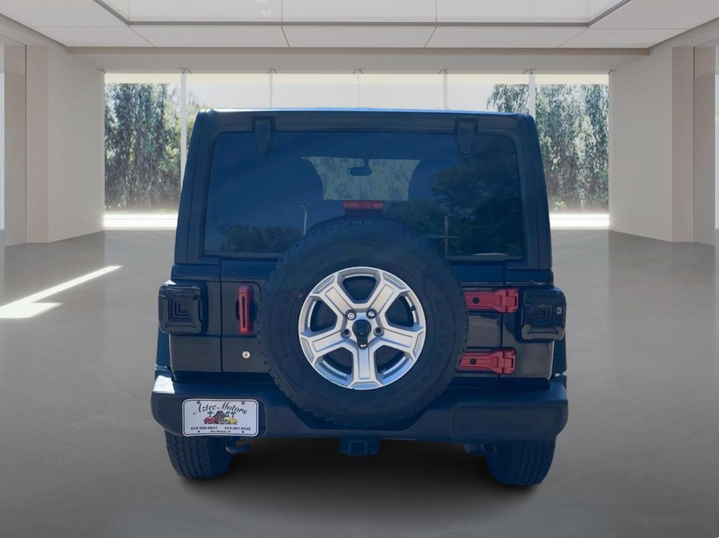 2018 BLACK JEEP WRANGLER UNLIMI SPORT (1C4HJXDG3JW) with an 3.6L engine, Automatic transmission, located at 908 SE 14th Street, Des Moines, IA, 50317, (515) 281-0330, 41.580303, -93.597046 - Photo#3