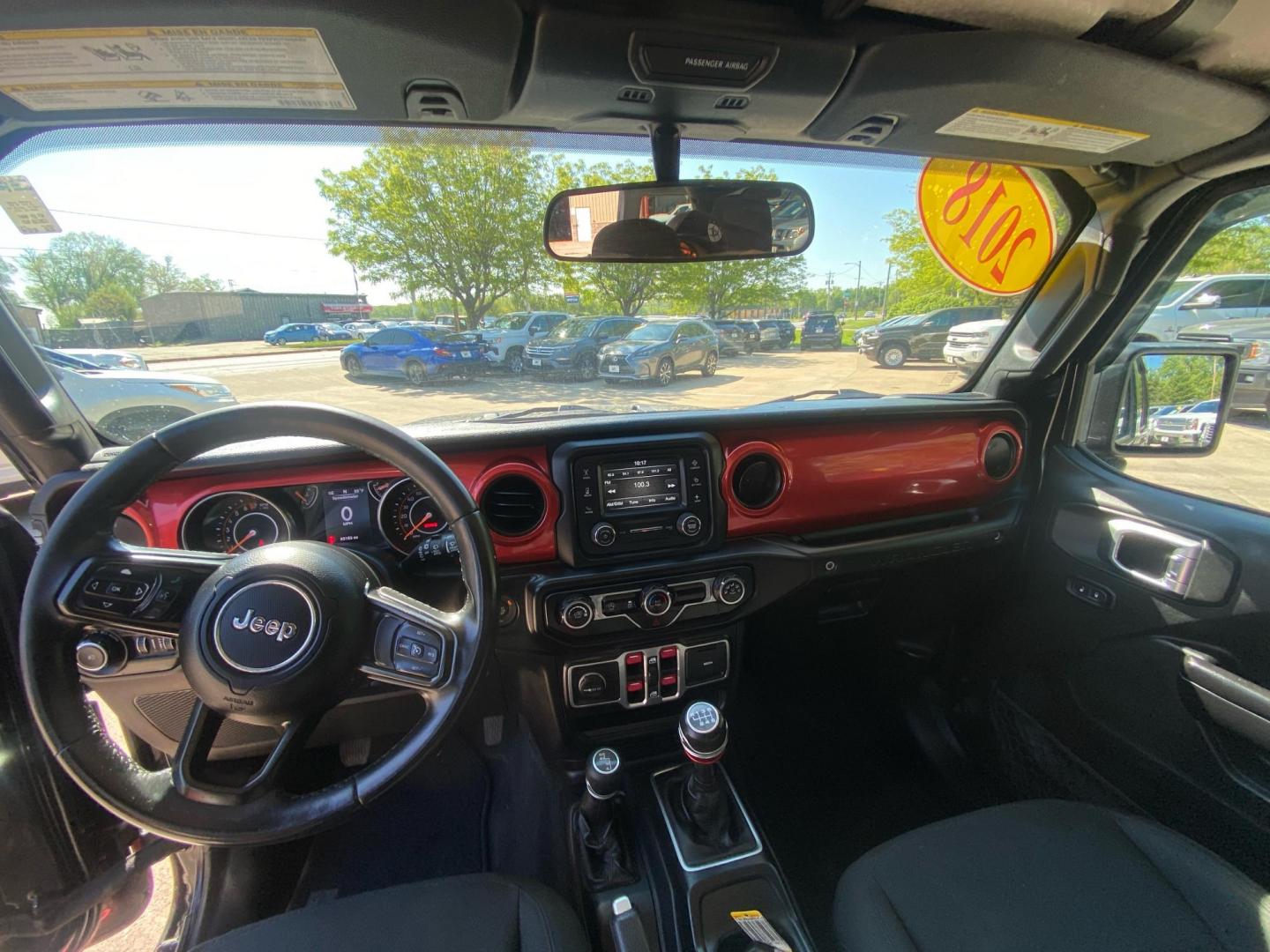 2018 BLACK JEEP WRANGLER UNLIMI SPORT (1C4HJXDG3JW) with an 3.6L engine, Automatic transmission, located at 908 SE 14th Street, Des Moines, IA, 50317, (515) 281-0330, 41.580303, -93.597046 - Photo#21