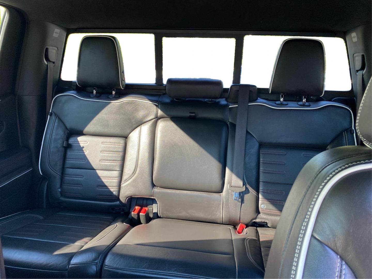2023 BLACK GMC SIERRA 1500 AT4X (3GTUUFEL0PG) with an 6.2L engine, Automatic transmission, located at 908 SE 14th Street, Des Moines, IA, 50317, (515) 281-0330, 41.580303, -93.597046 - Photo#13