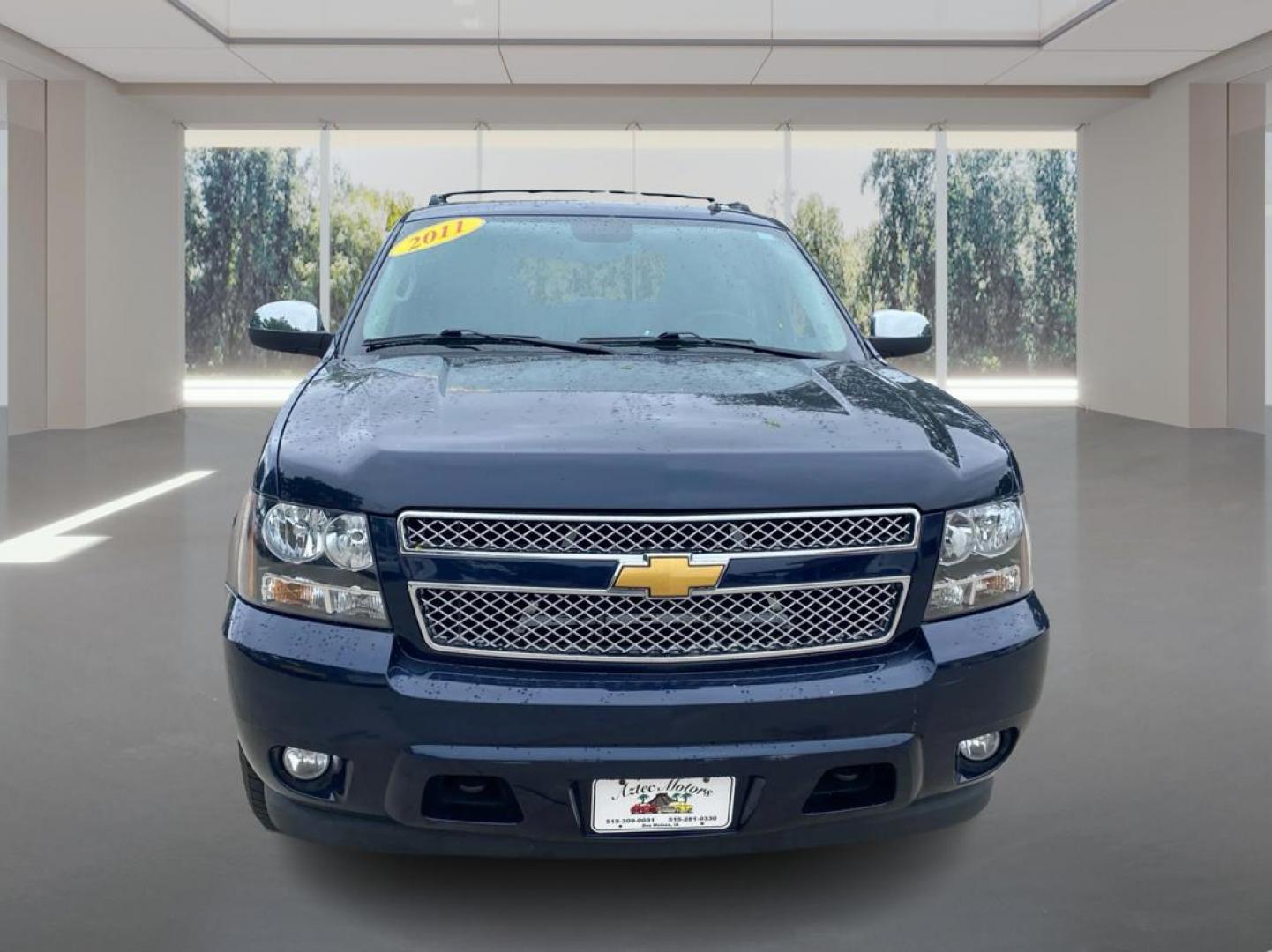 2011 BLUE CHEVROLET AVALANCHE LTZ (3GNTKGE38BG) with an 5.3L engine, Automatic transmission, located at 908 SE 14th Street, Des Moines, IA, 50317, (515) 281-0330, 41.580303, -93.597046 - Photo#6