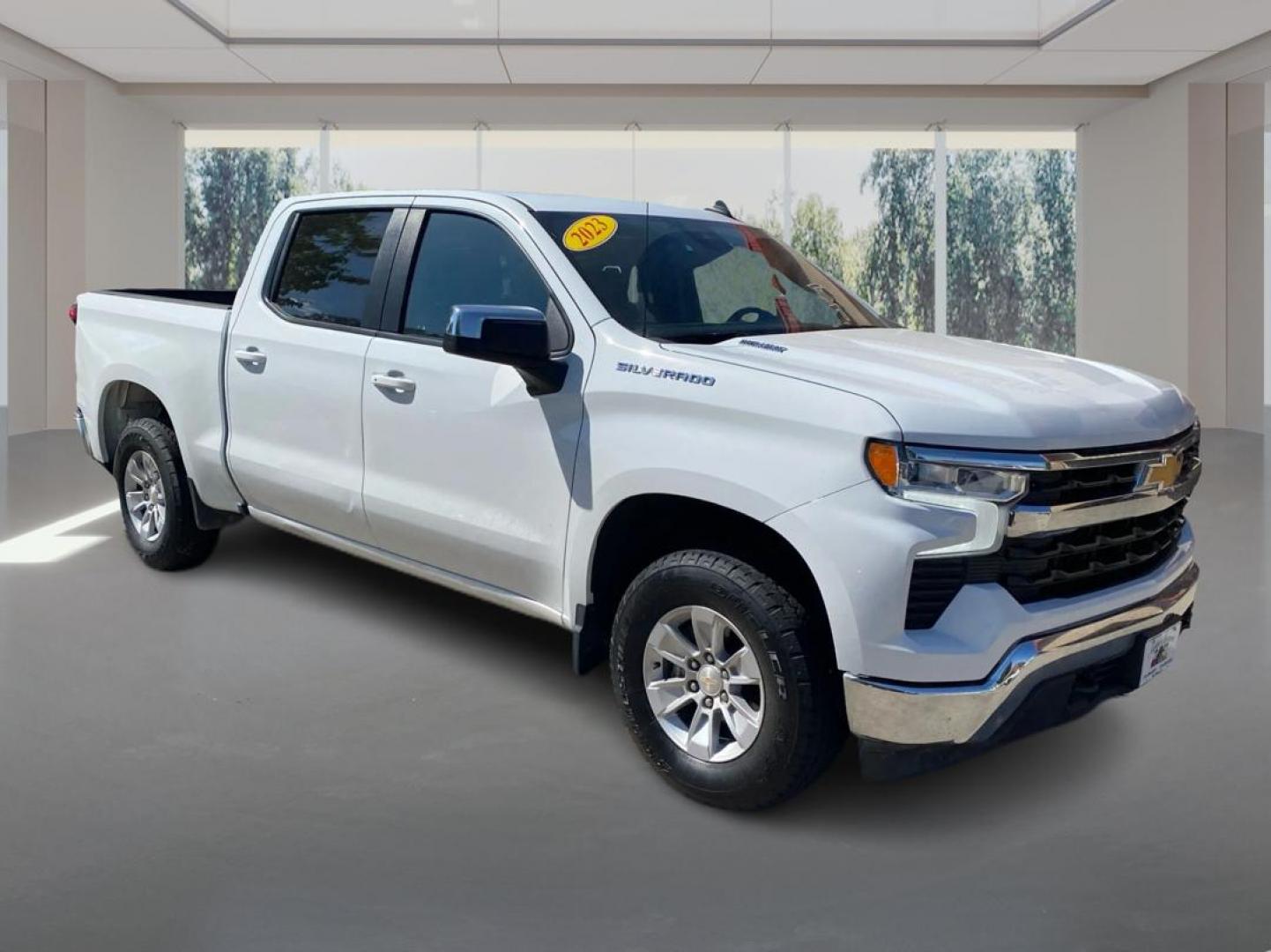 2023 WHITE CHEVROLET SILVERADO 1500 LT (3GCUDDE86PG) with an 3.0L engine, Automatic transmission, located at 908 SE 14th Street, Des Moines, IA, 50317, (515) 281-0330, 41.580303, -93.597046 - Photo#0