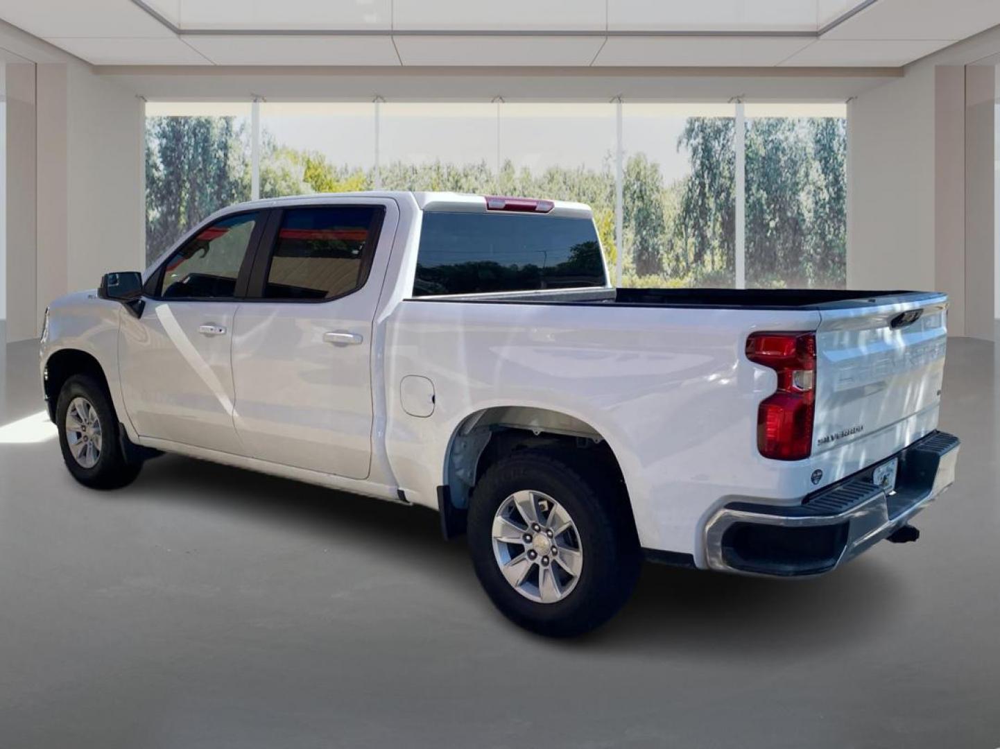 2023 WHITE CHEVROLET SILVERADO 1500 LT (3GCUDDE86PG) with an 3.0L engine, Automatic transmission, located at 908 SE 14th Street, Des Moines, IA, 50317, (515) 281-0330, 41.580303, -93.597046 - Photo#4